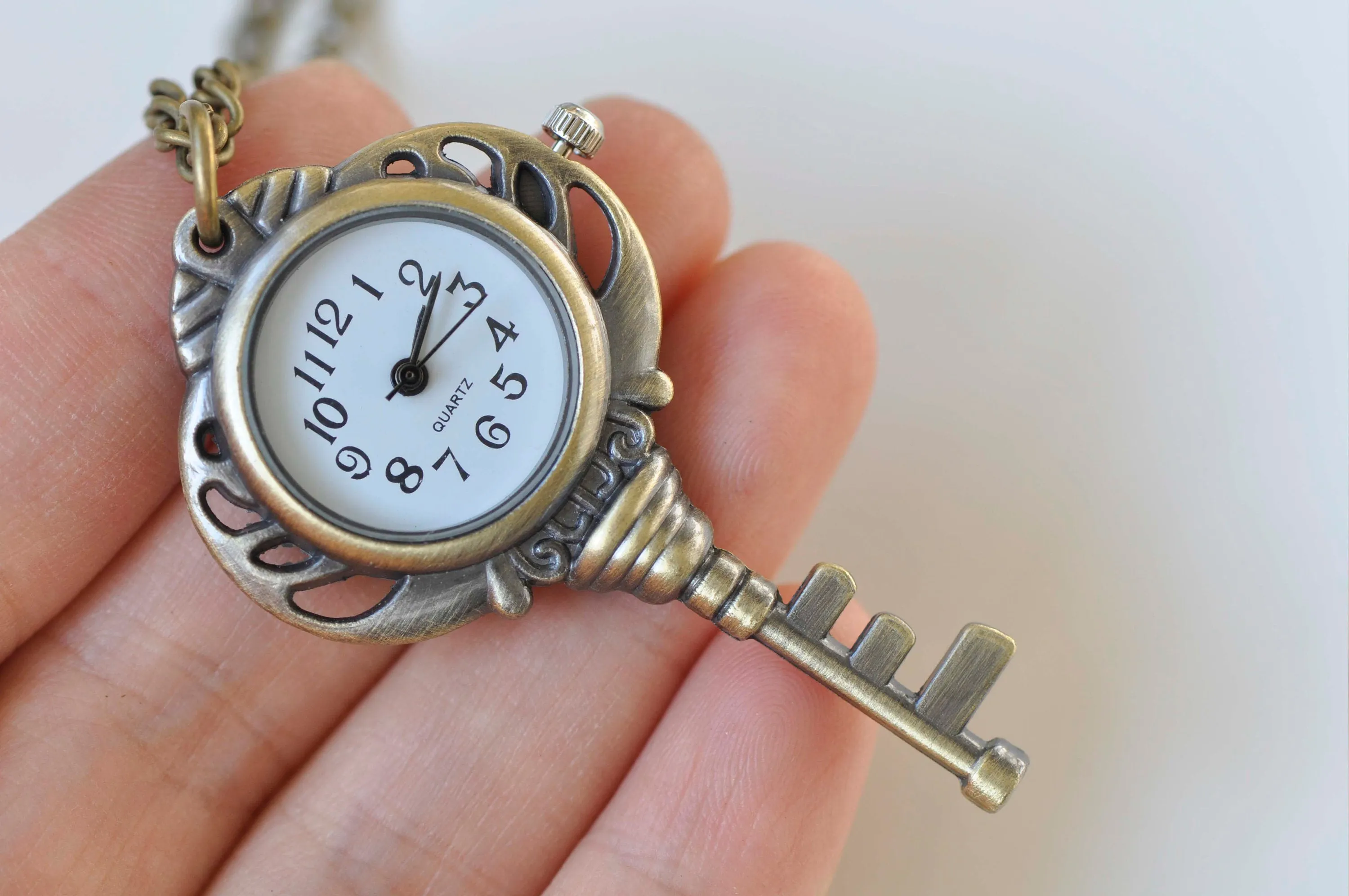 1 PC Antique Bronze Key Pocket Watch Necklace