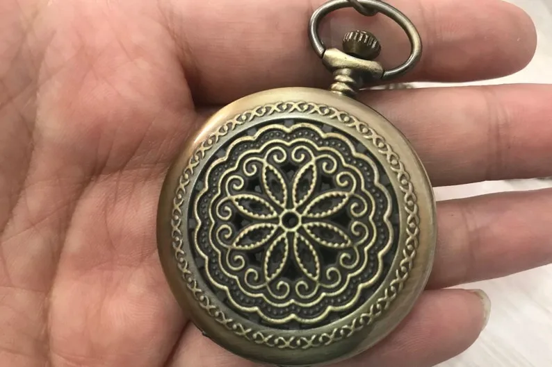 1 PC Antique Bronze Small Round Flower Pocket Watch 27mm/47mm