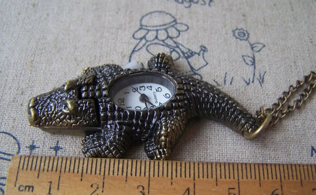 1 PC of Antique Bronze Crocodile Pocket Watch A4621