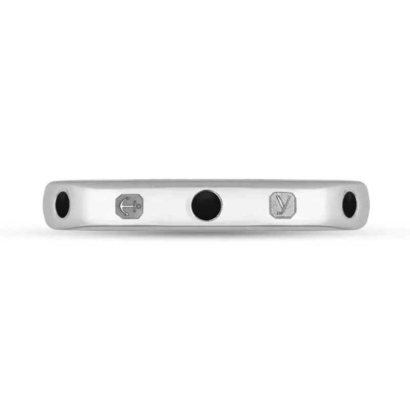 18ct White Gold Whitby Jet King's Coronation Hallmark 3mm Ring D
