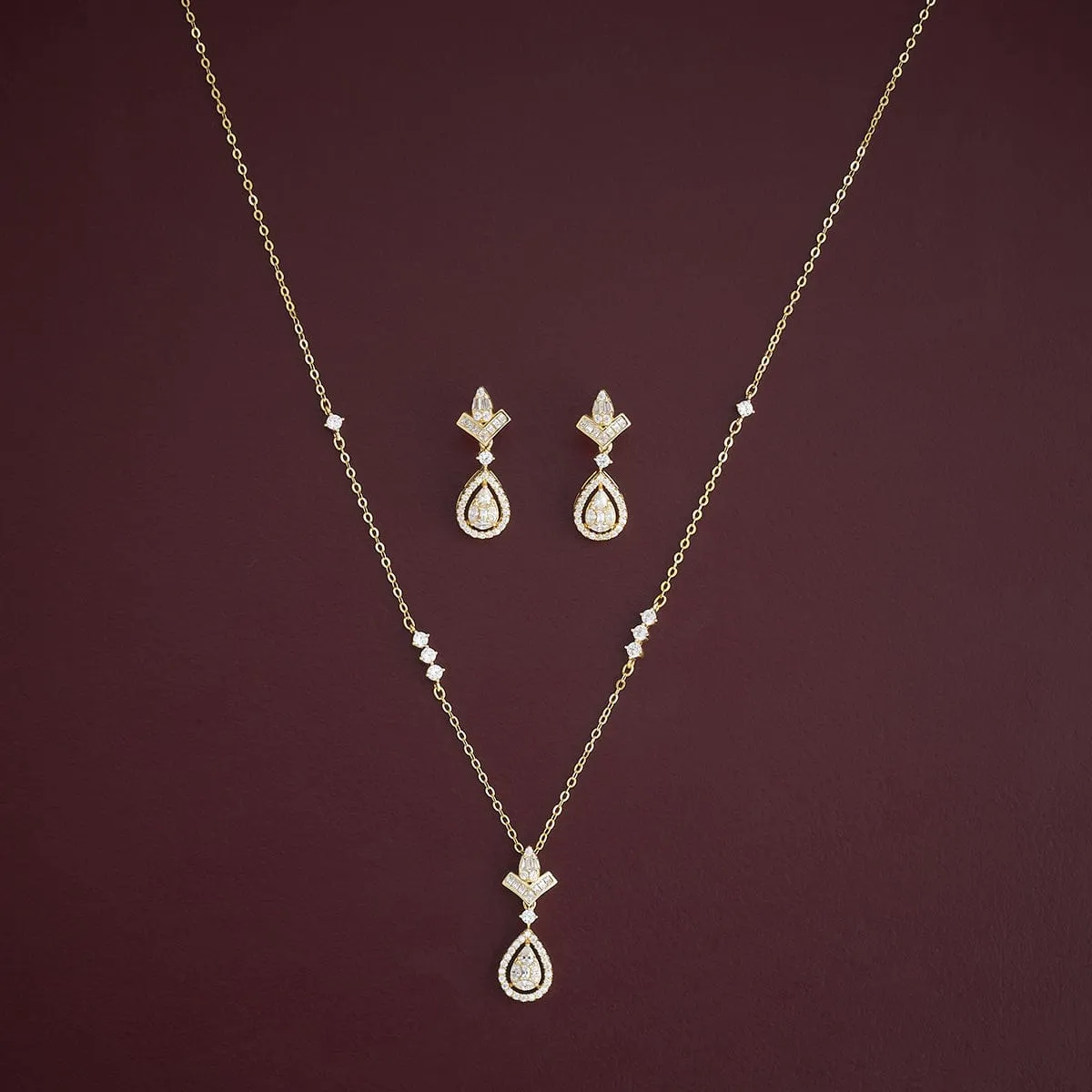 92.5 Silver Pendant with Chain and Earring Set 183044