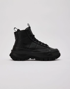 Activewear gear Nike Blazer Roam Mid Fashion boutiques