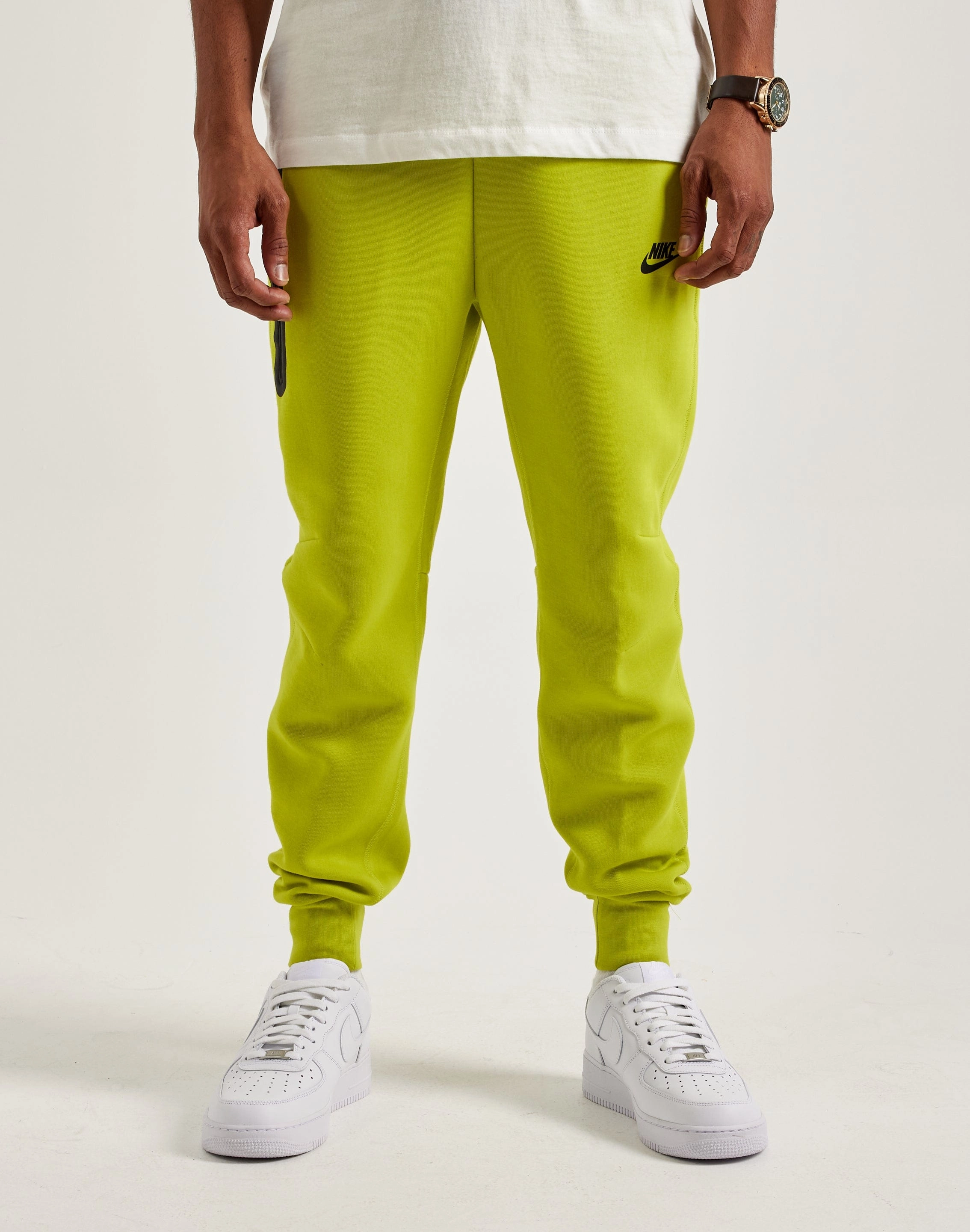 Nike Tech Fleece Slim-Fit Joggers Designer fashion items Modern fashion