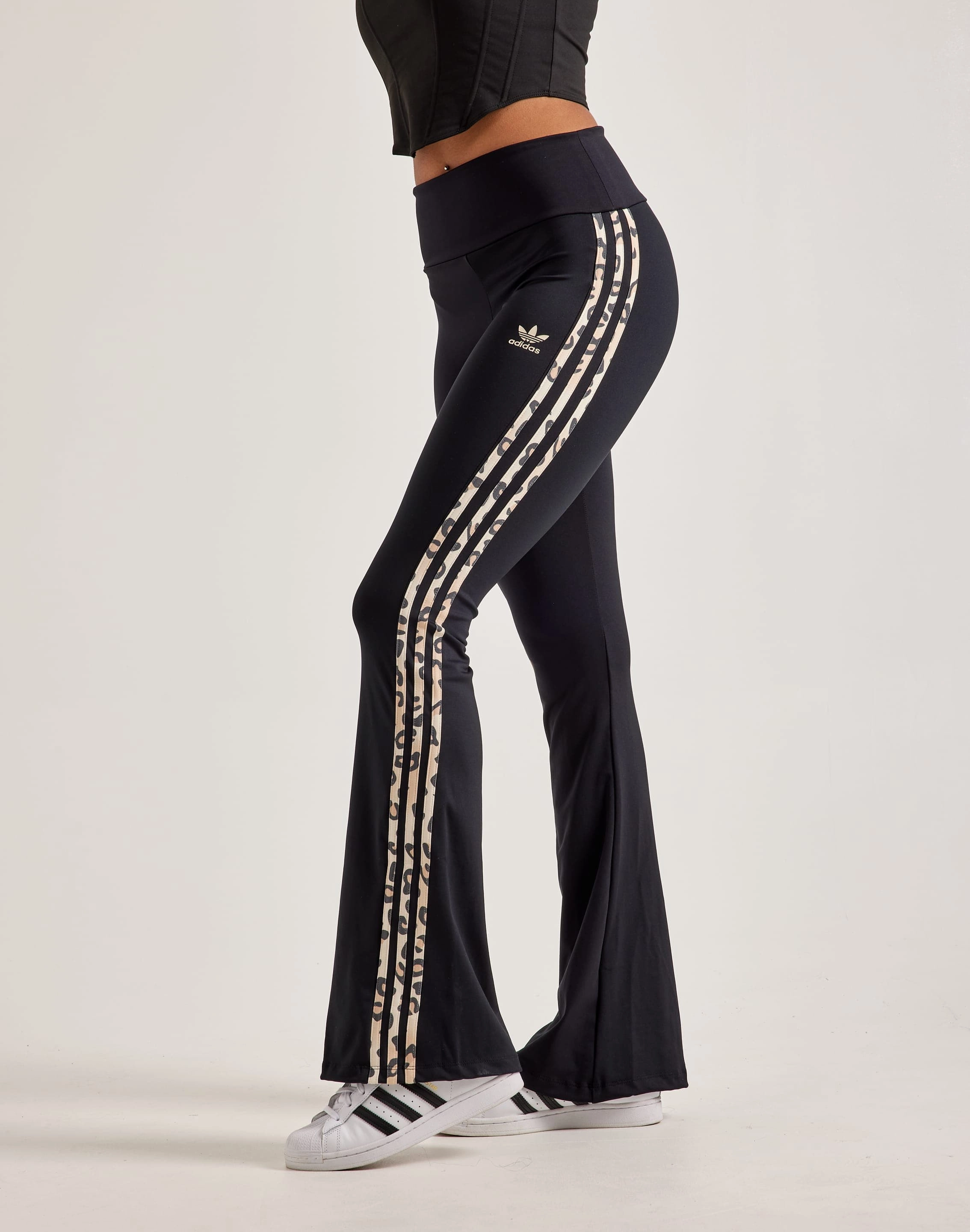 Adidas Leopard Luxe 3-Stripes Flared Leggings Fashion technology Printed fashion