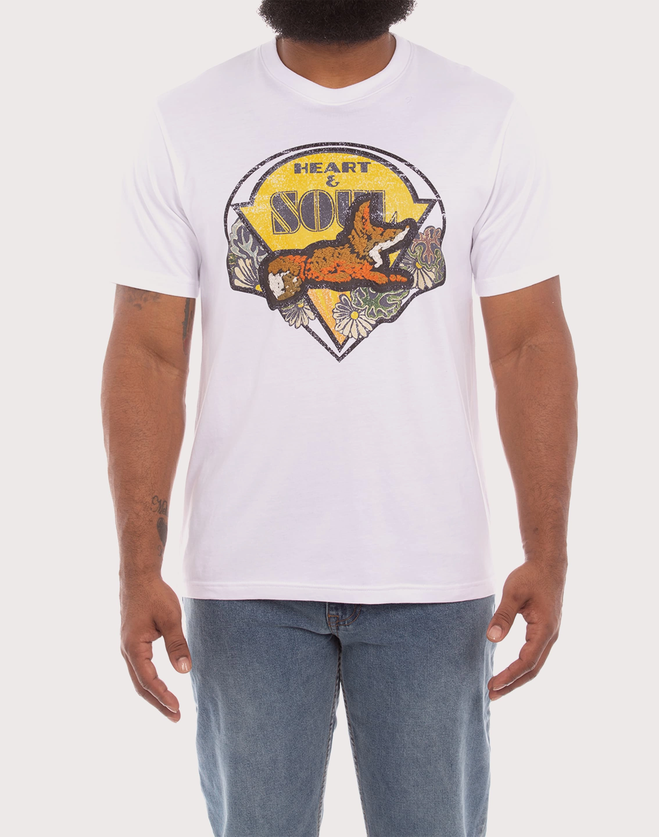 Akoo Heart And Soul White Tee Clothing and accessories High - end fashion