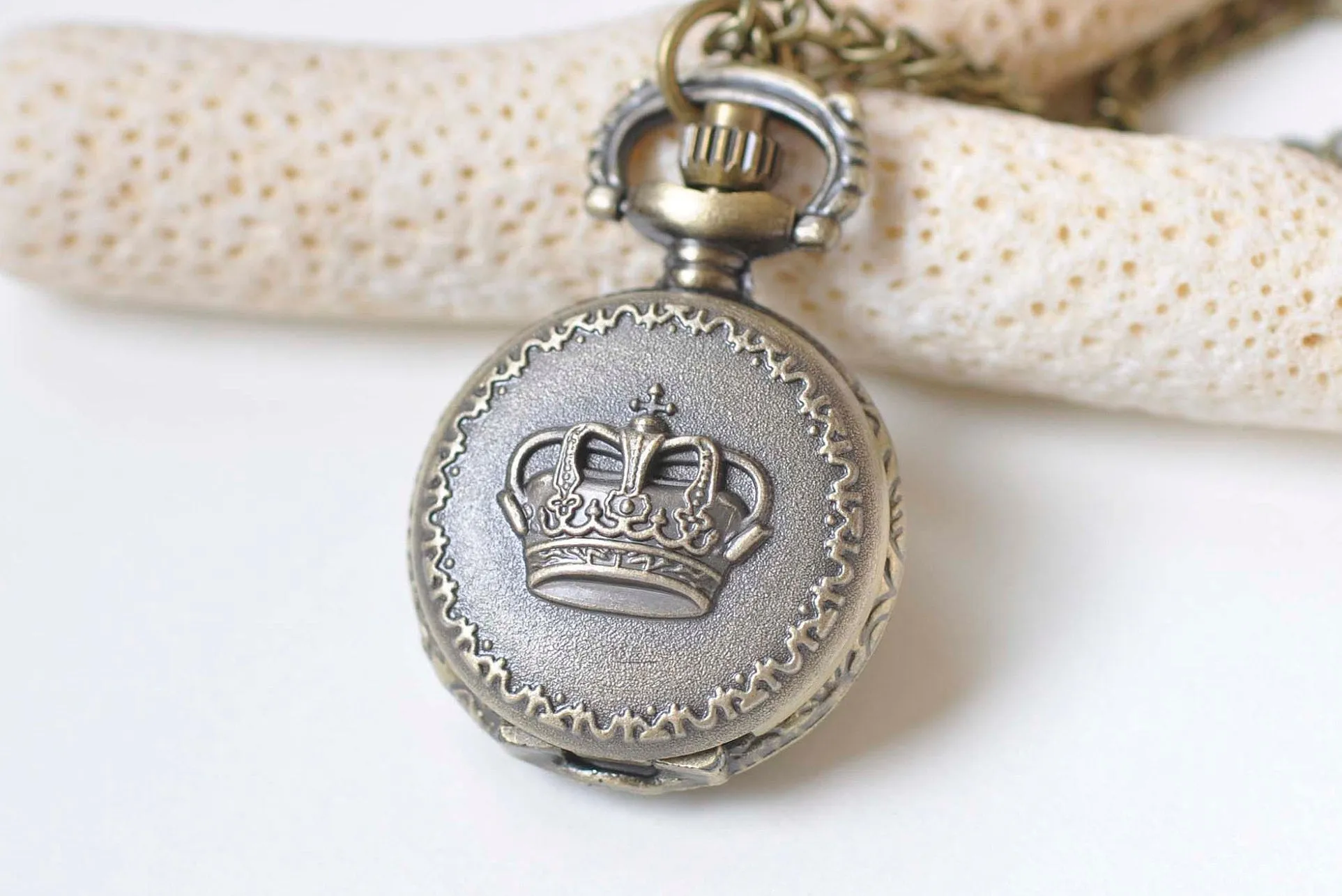 Antique Bronze Small Crown Round Pocket Watch Necklace Set of 1