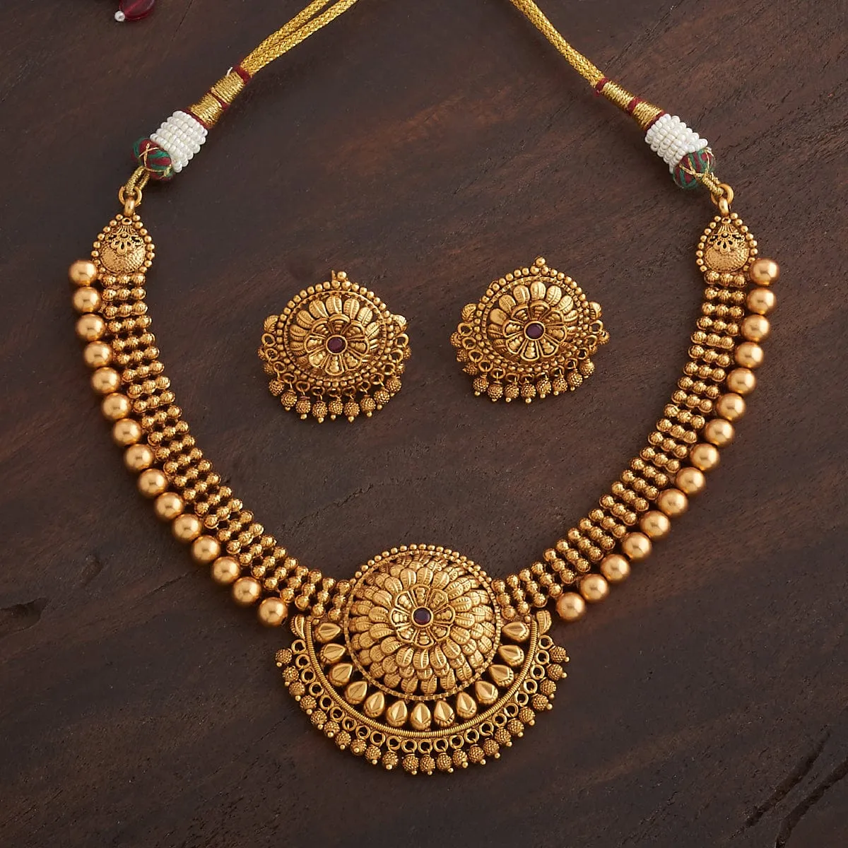 Antique Necklace 184077