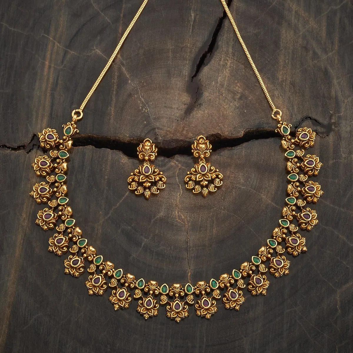 Antique Necklace 184572