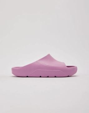 Athleisure fashion Jordan Post Slides Casual wear options