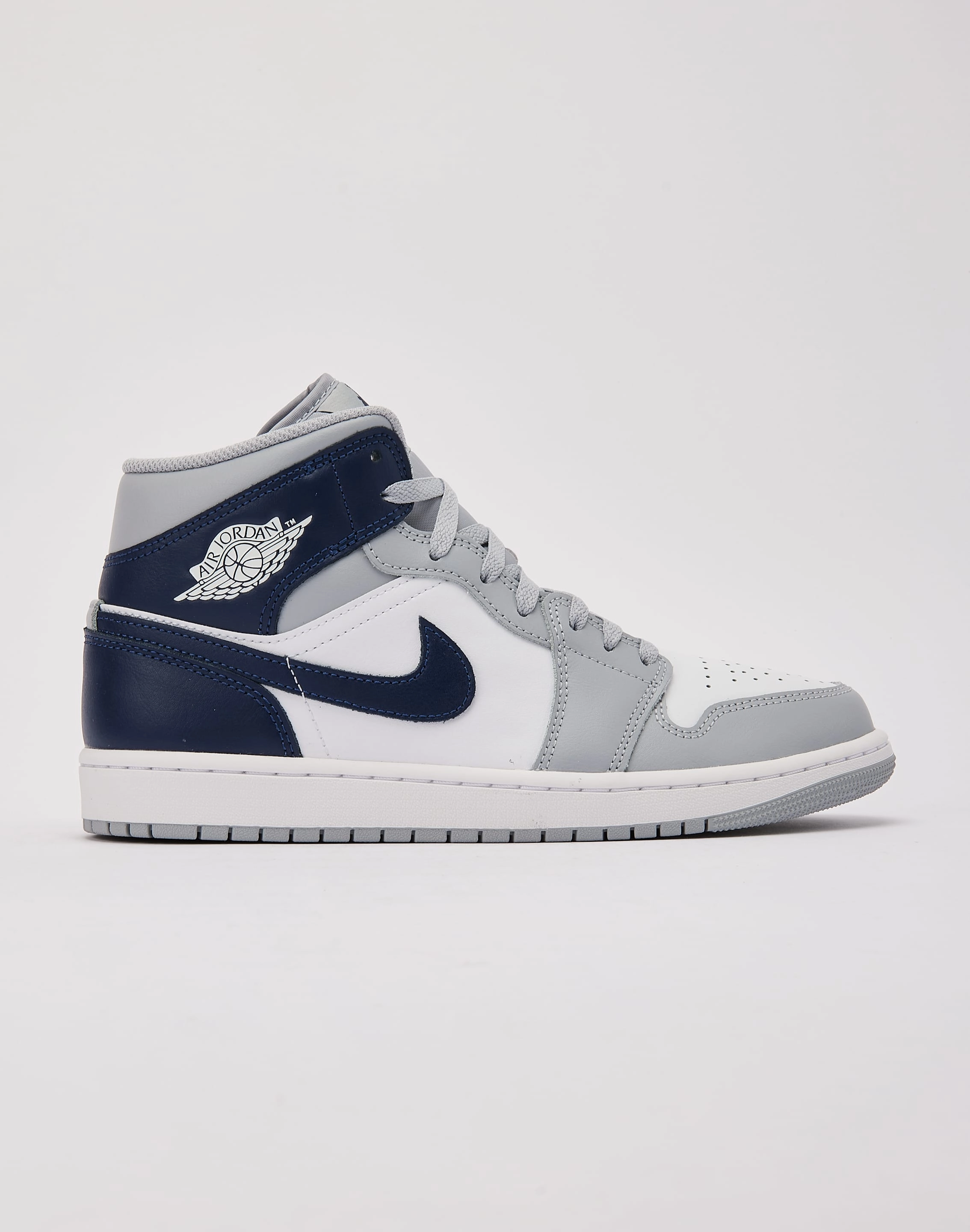 Beachwear items Jordan Air Jordan 1 Mid Fashion boutiques