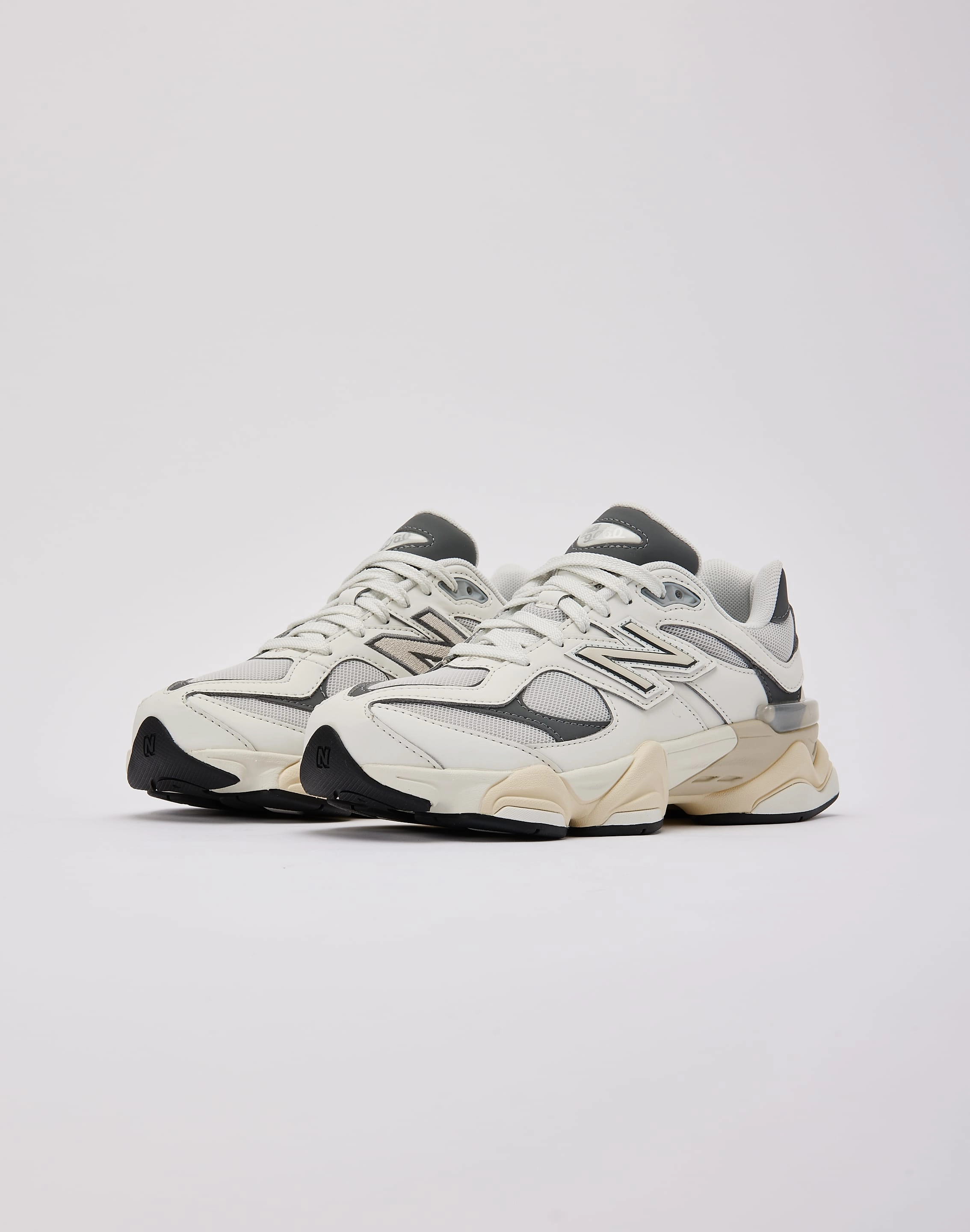 Beachwear items New Balance 9060 Grade-School
