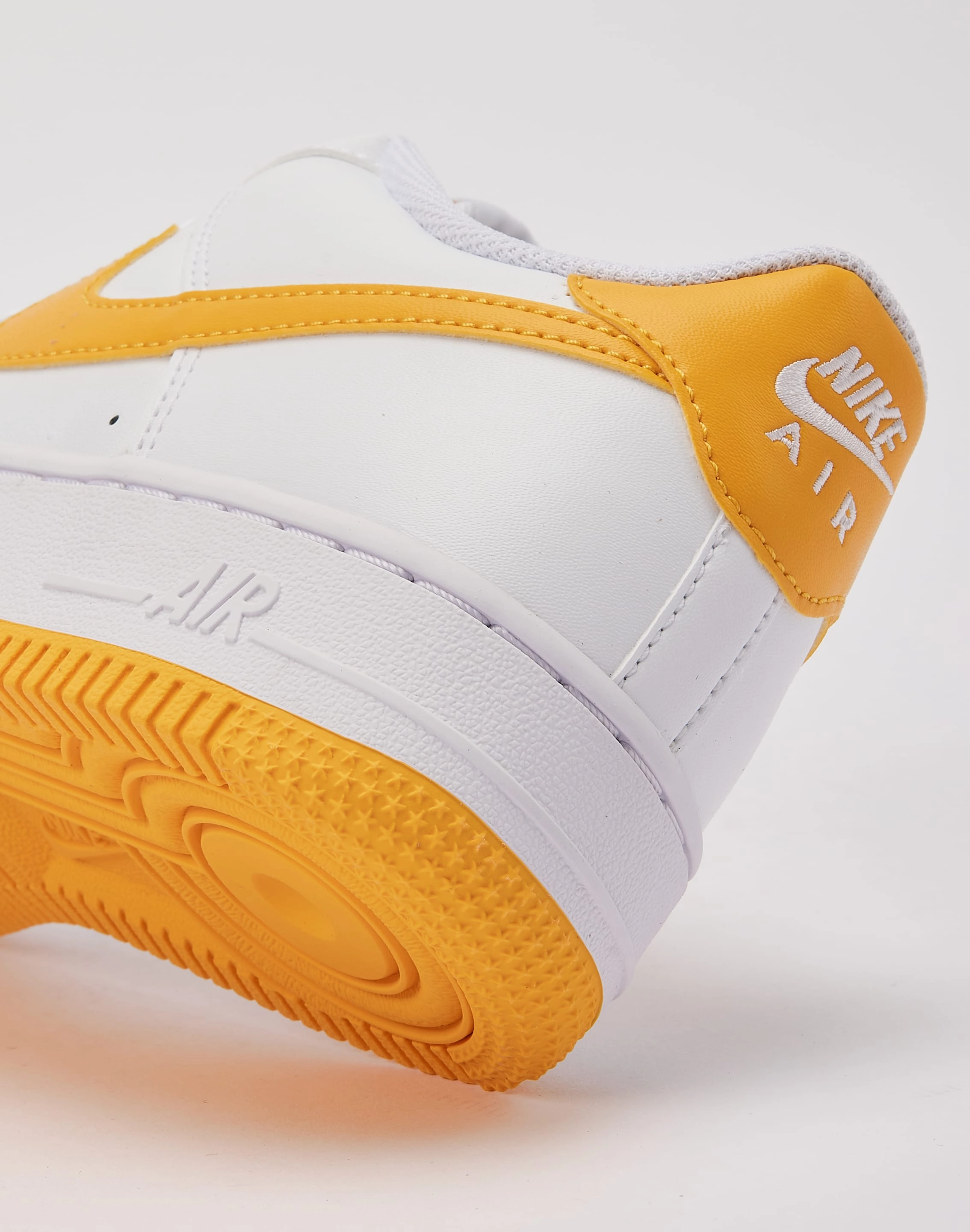 Best - selling fashion Nike Air Force 1 Low Grade-School