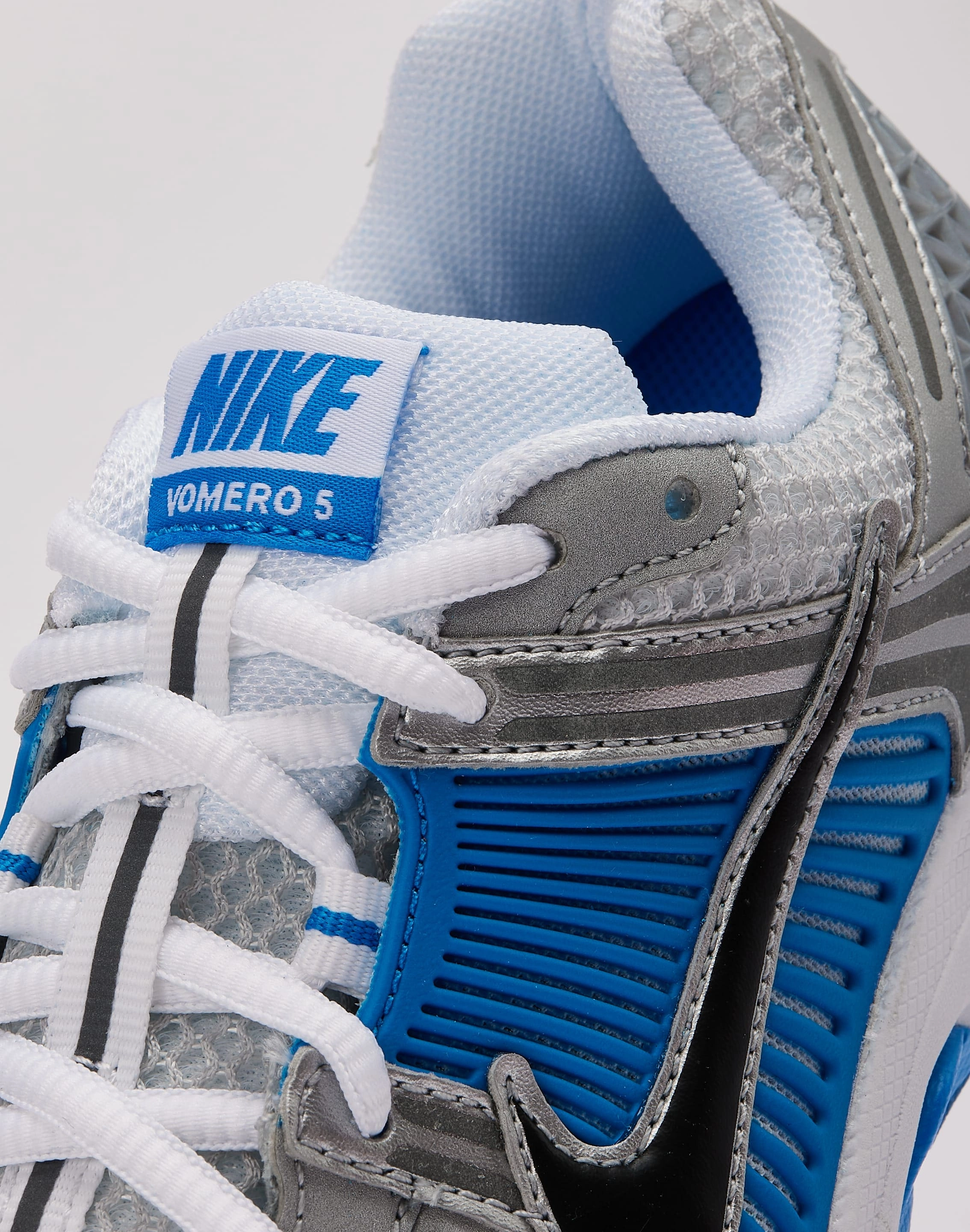 Classic fashion pieces Nike Zoom Vomero 5 Grade-School