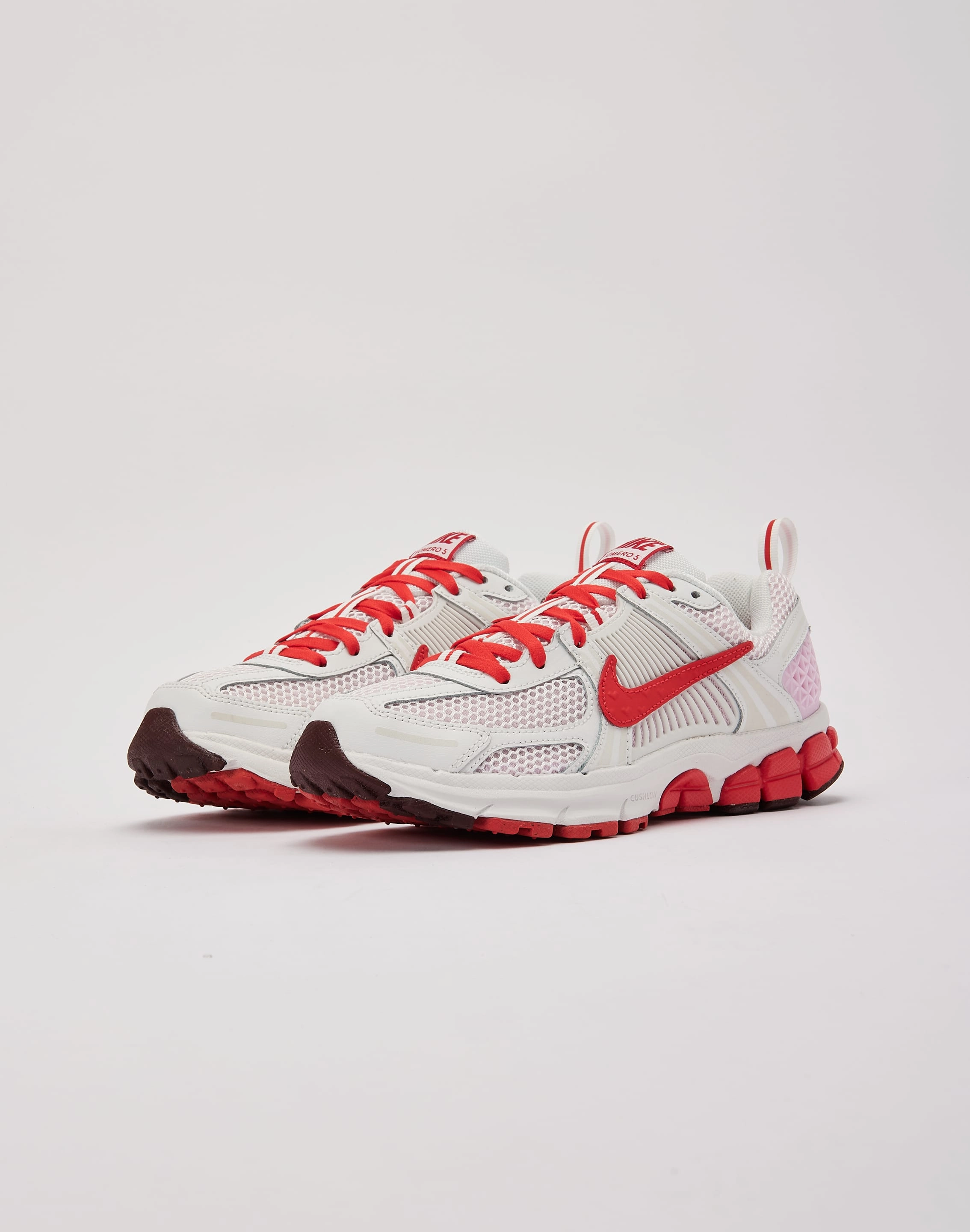Clothing and accessories Nike Vomero 5 'V-Day' Grade-School