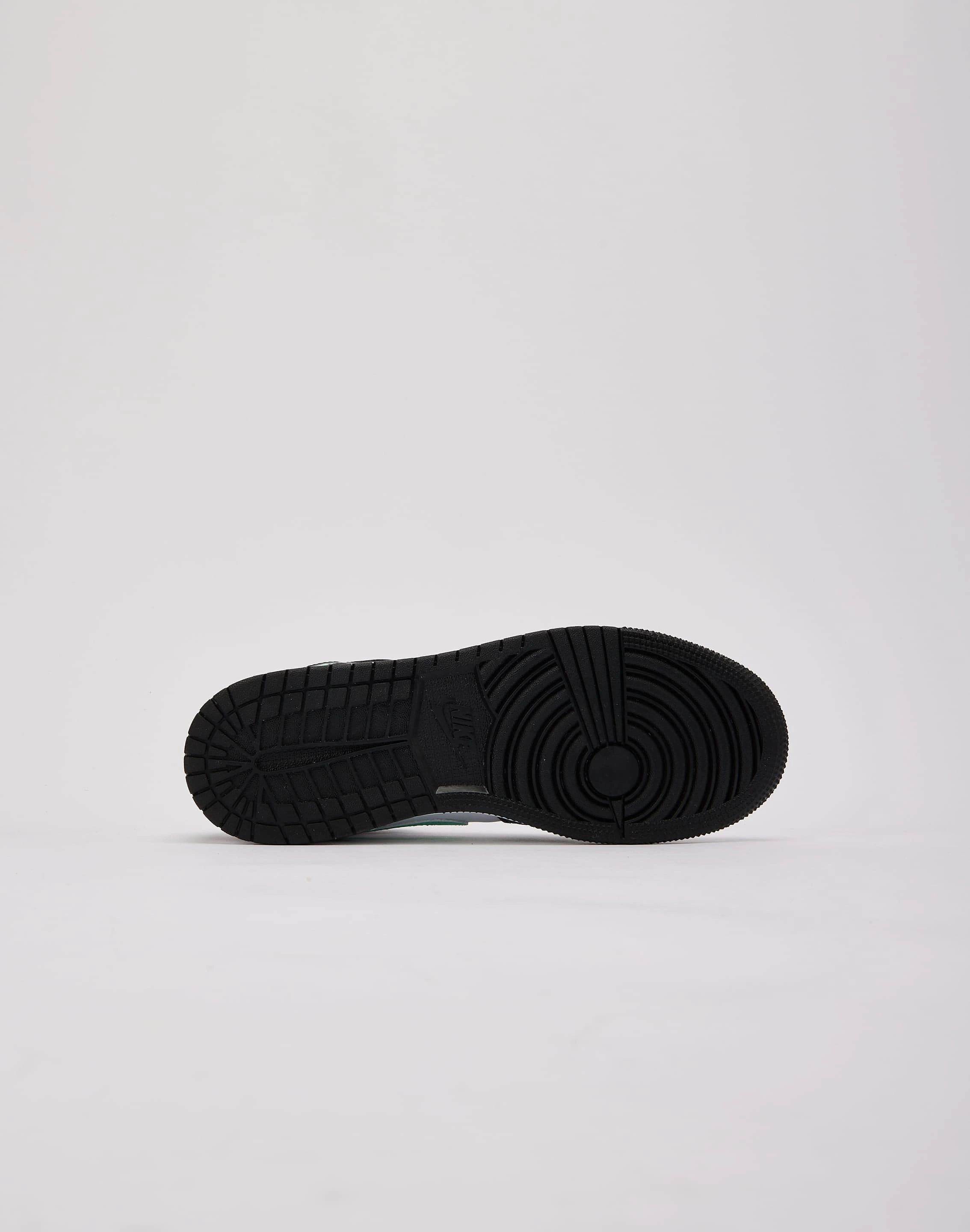 Clothing assortments Jordan Air Jordan 1 Mid Grade-School