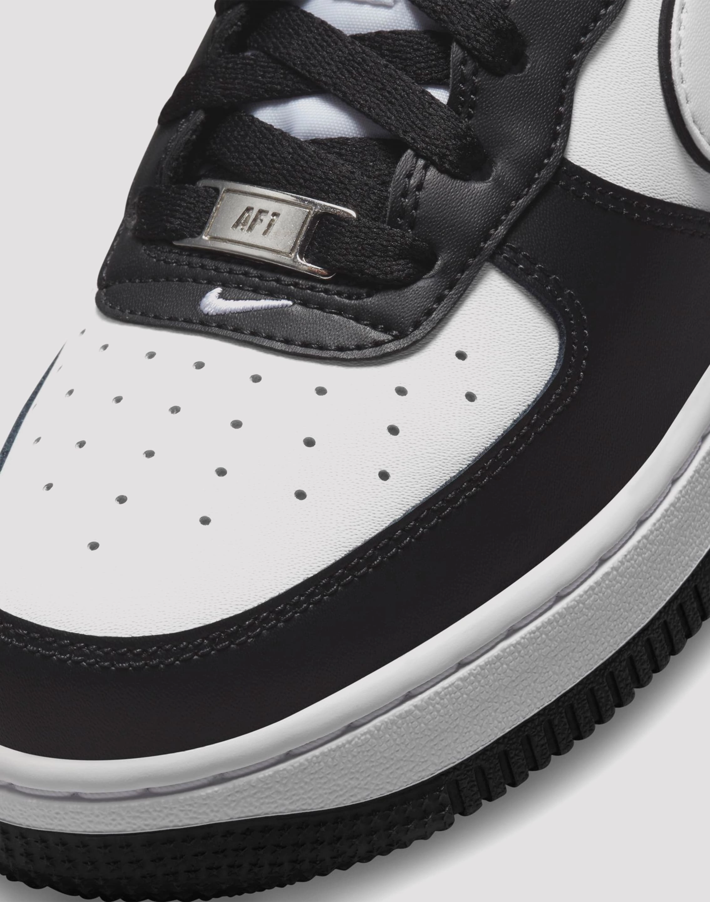 Clothing types Nike Air Force 1 LV8 2 Grade School Kids' Black/White