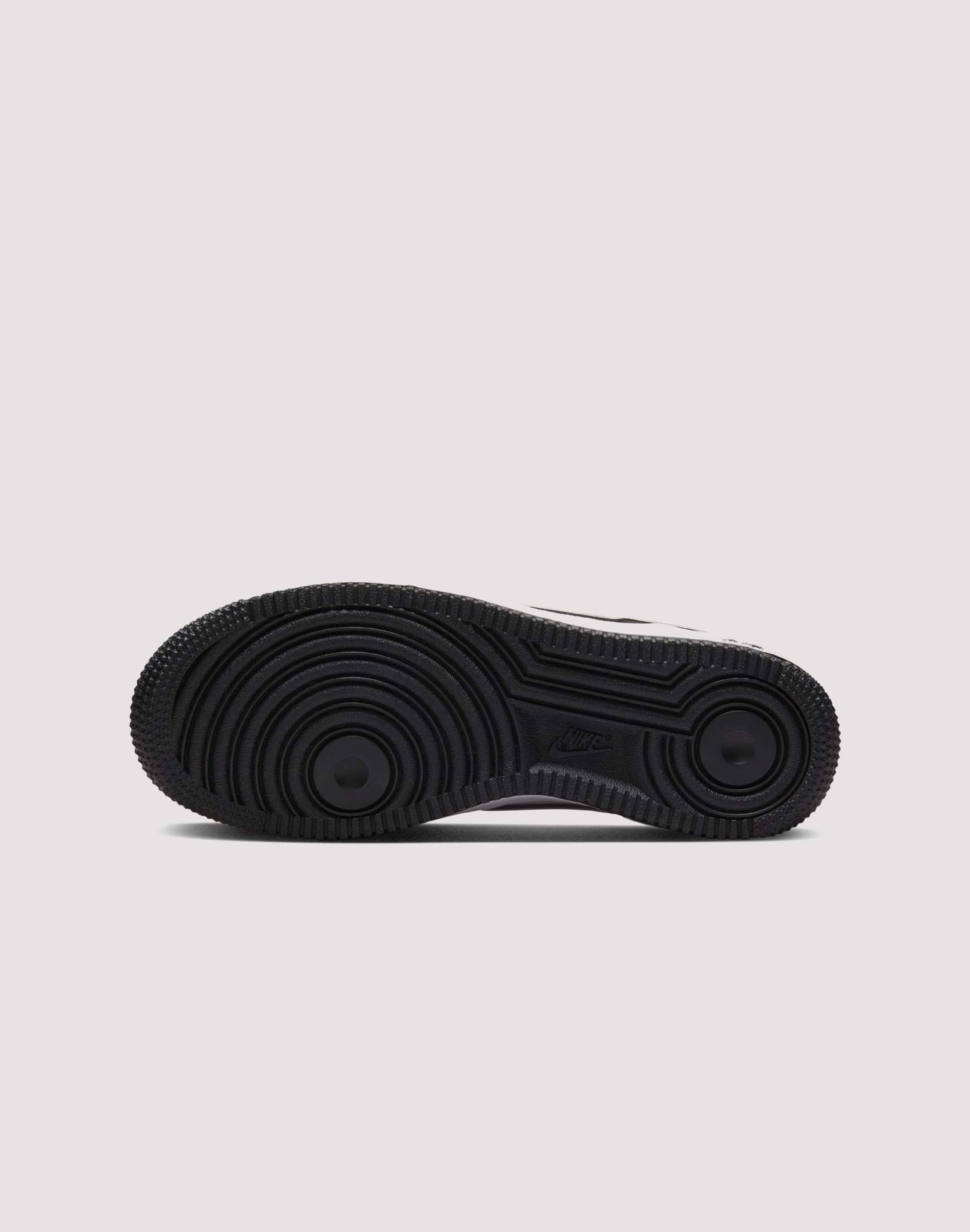 Clothing types Nike Air Force 1 LV8 2 Grade School Kids' Black/White