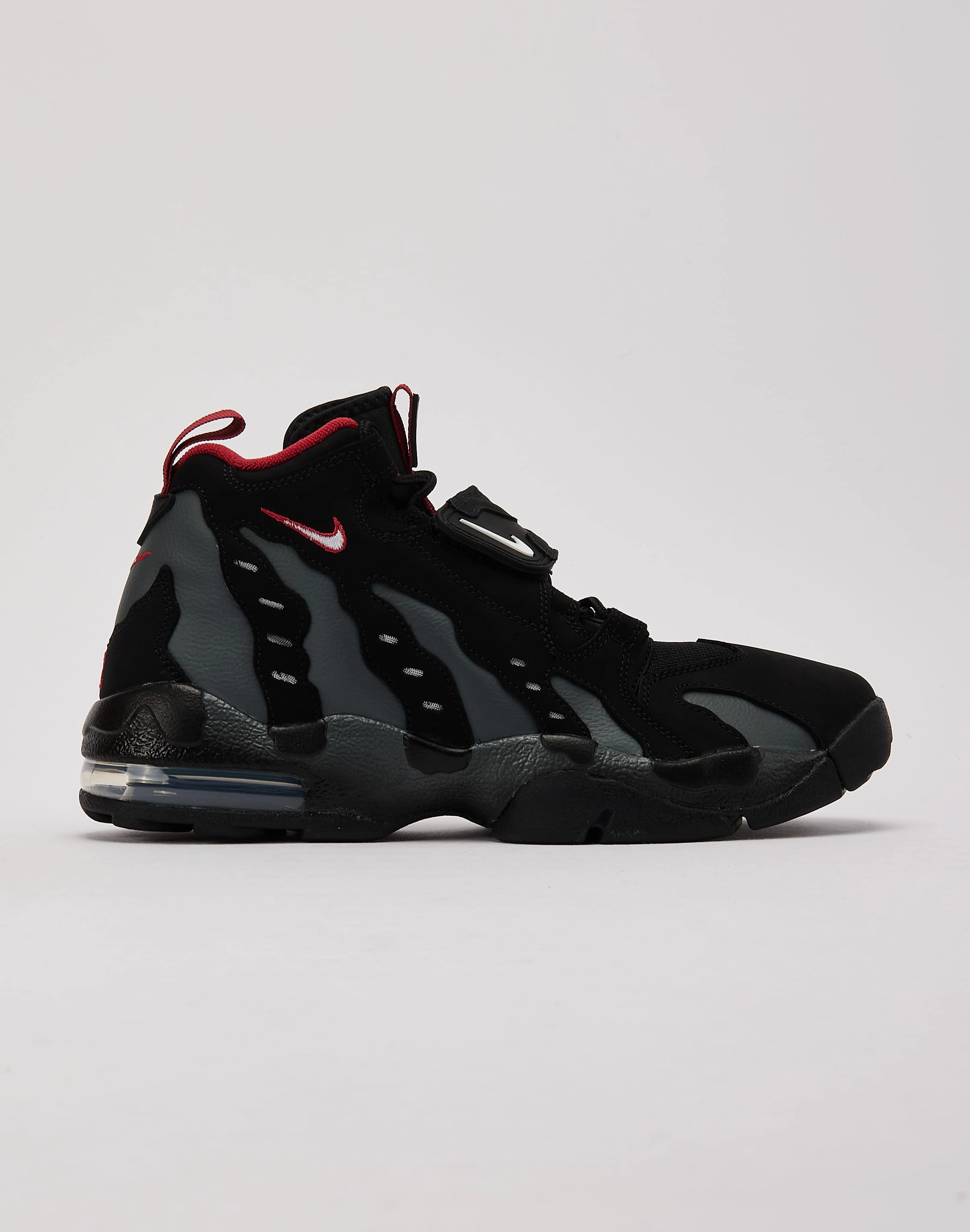 Comfortable apparel Nike Air DT Max '96 'Falcons' Fashion shows