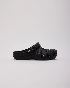 Crocs Geometric Clog Online fashion shopping Fashion trends
