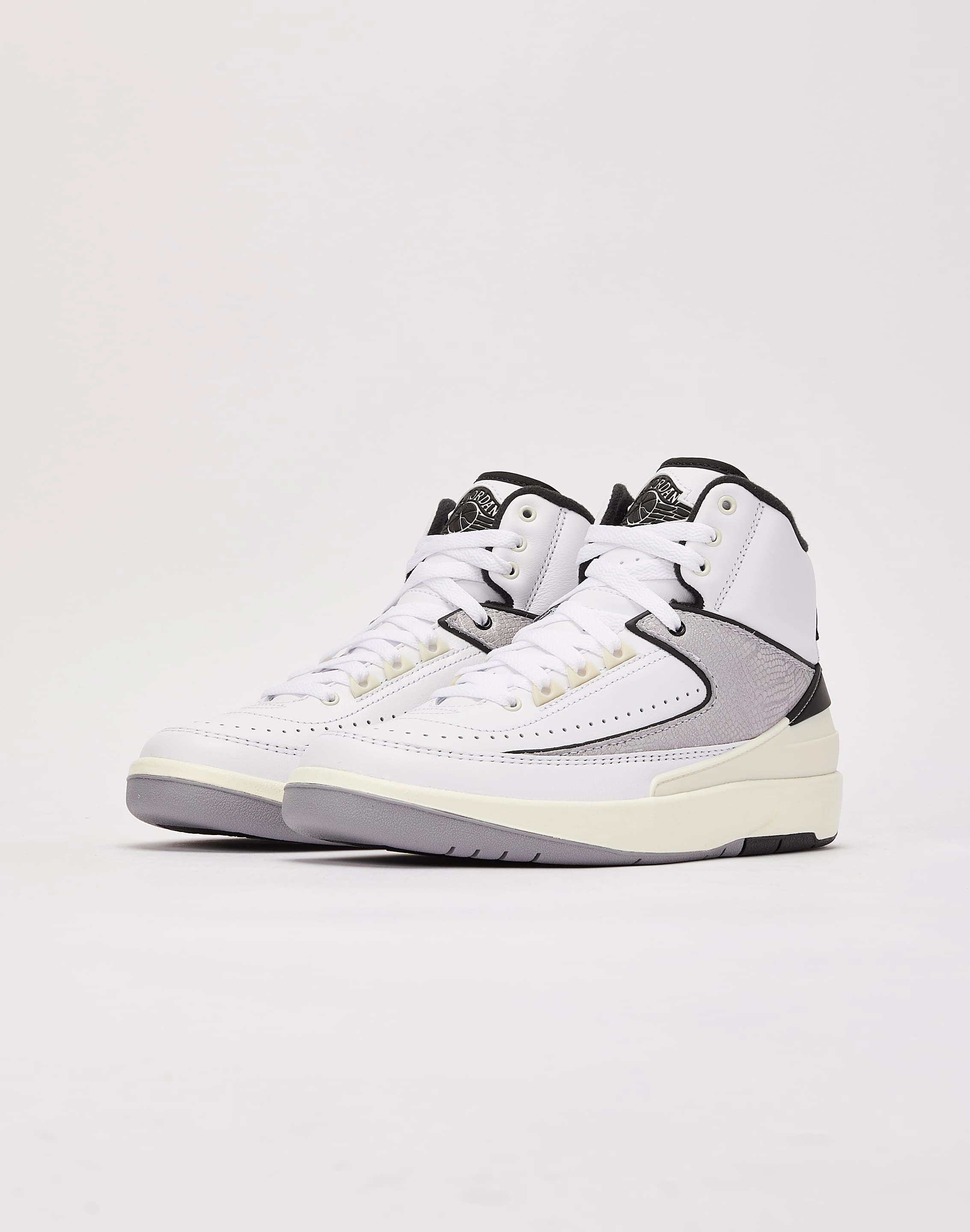 Denim - based fashion Jordan Air Jordan 2 Retro 'Python' Grade-School