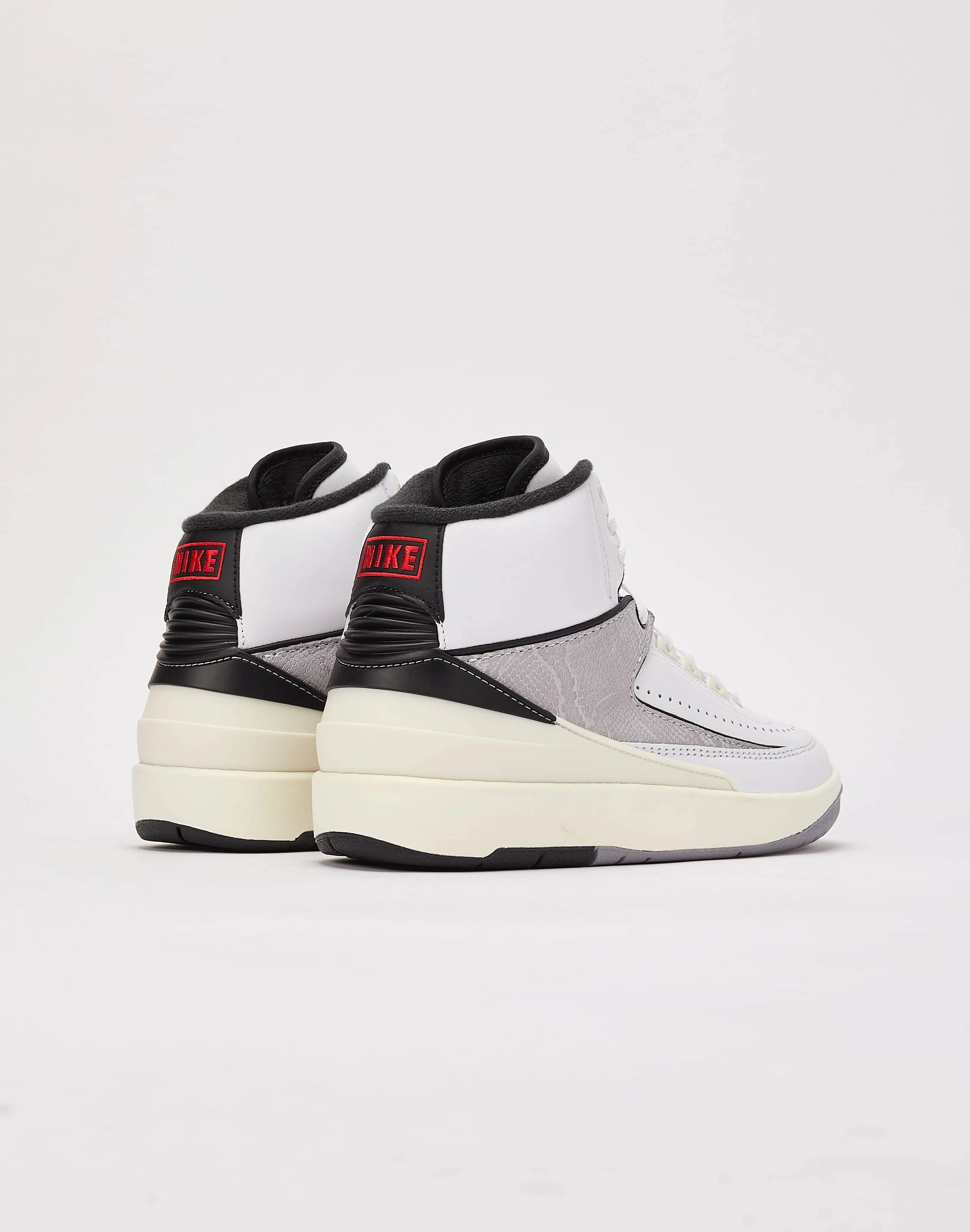 Denim - based fashion Jordan Air Jordan 2 Retro 'Python' Grade-School