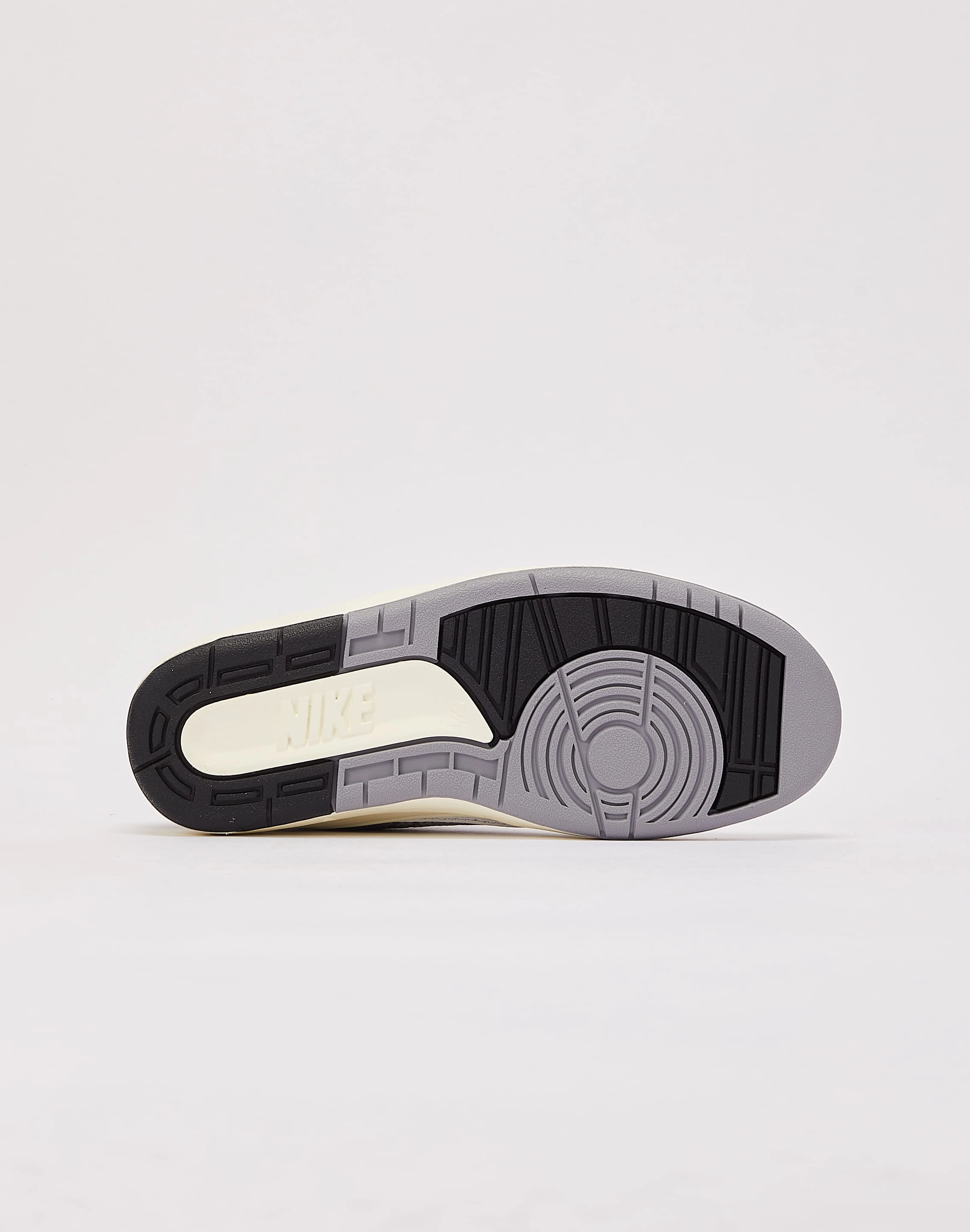 Denim - based fashion Jordan Air Jordan 2 Retro 'Python' Grade-School