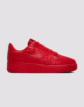 Denim - based fashion Nike Air Force 1 '07 SE "Roses" Runway fashion