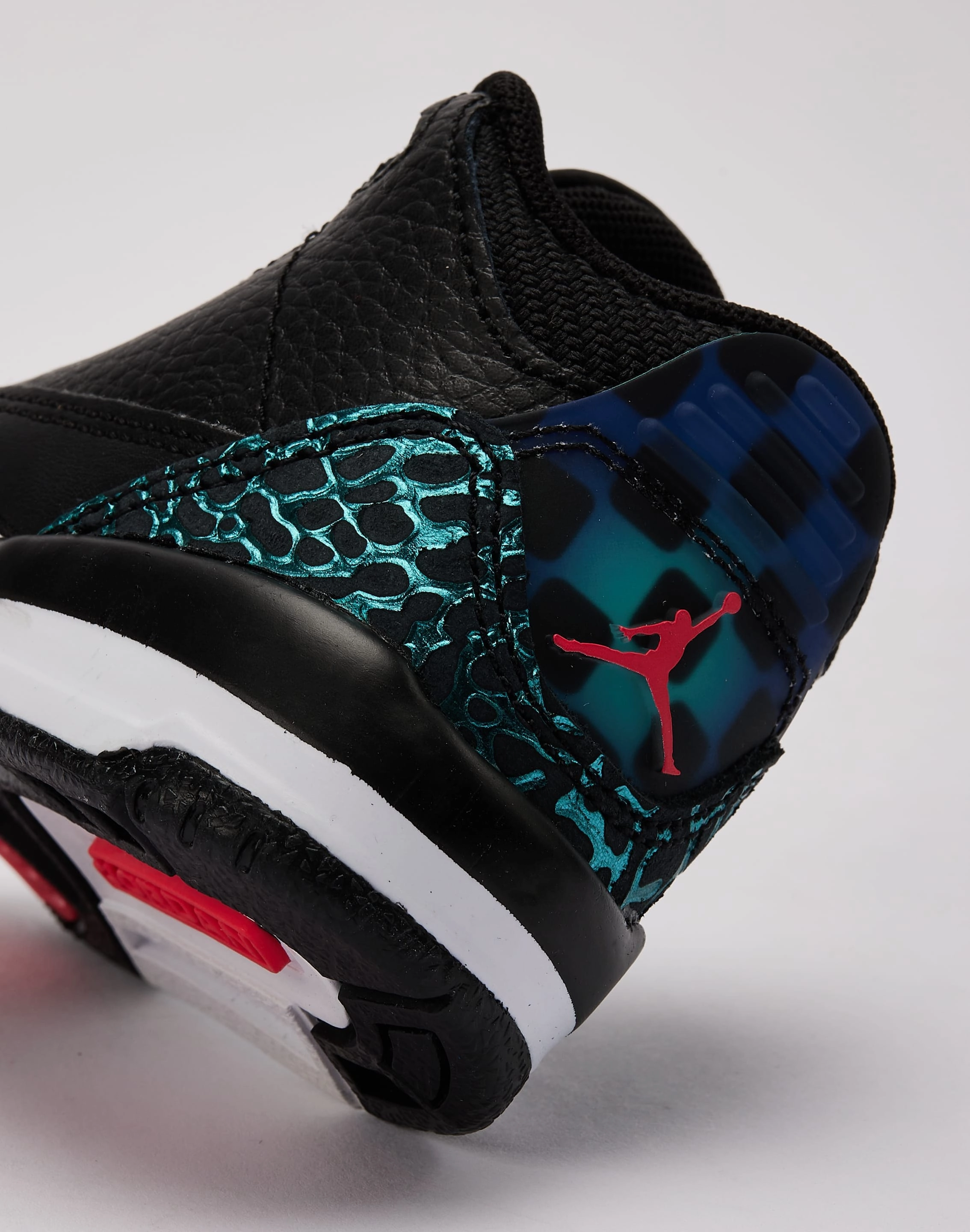 Denim products Jordan Air Jordan 3 Retro SE 'Black and Hyper Jade' Toddler