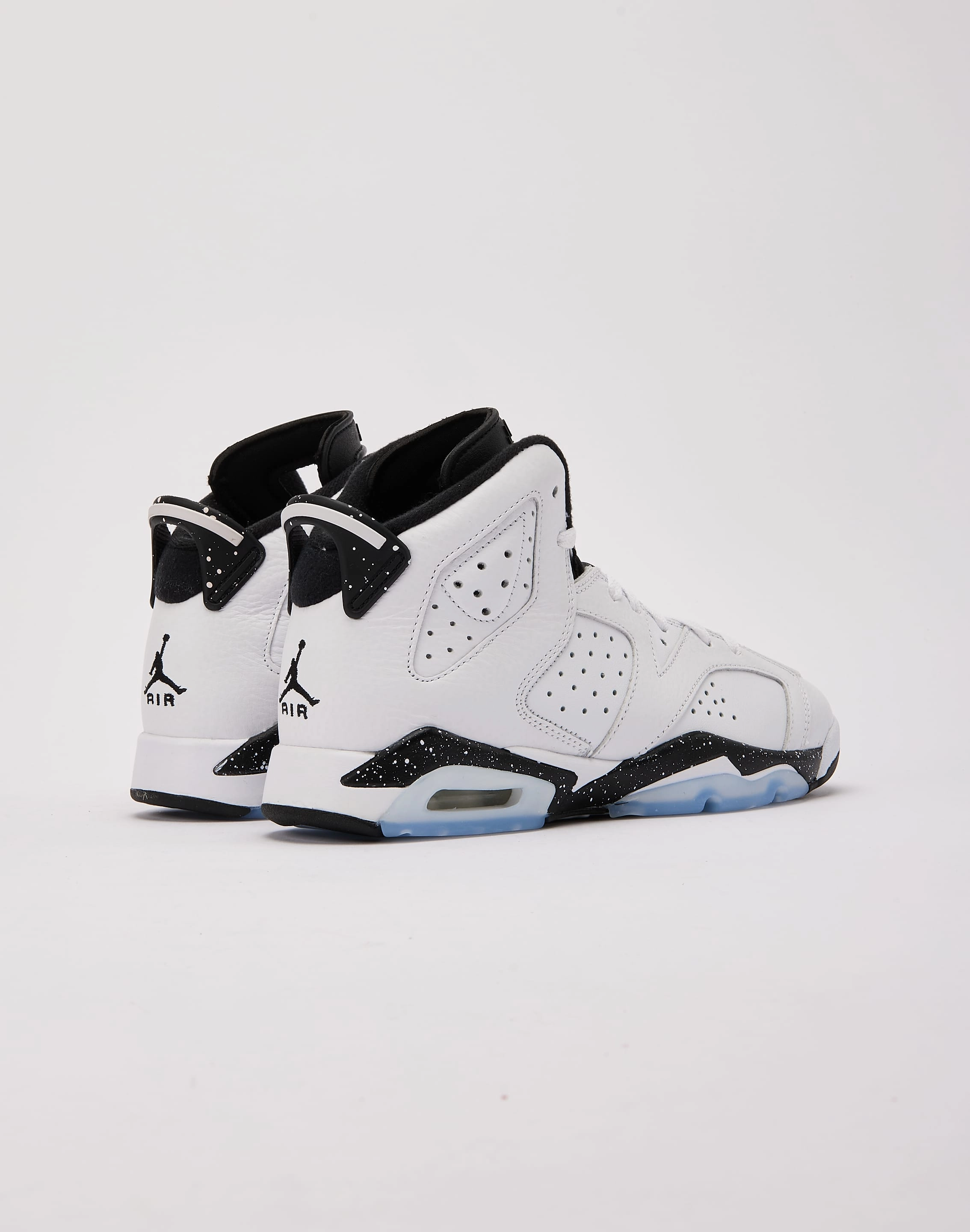 Designer fashion items Jordan Air Jordan 6 Retro 'Reverse Oreo' Grade-School