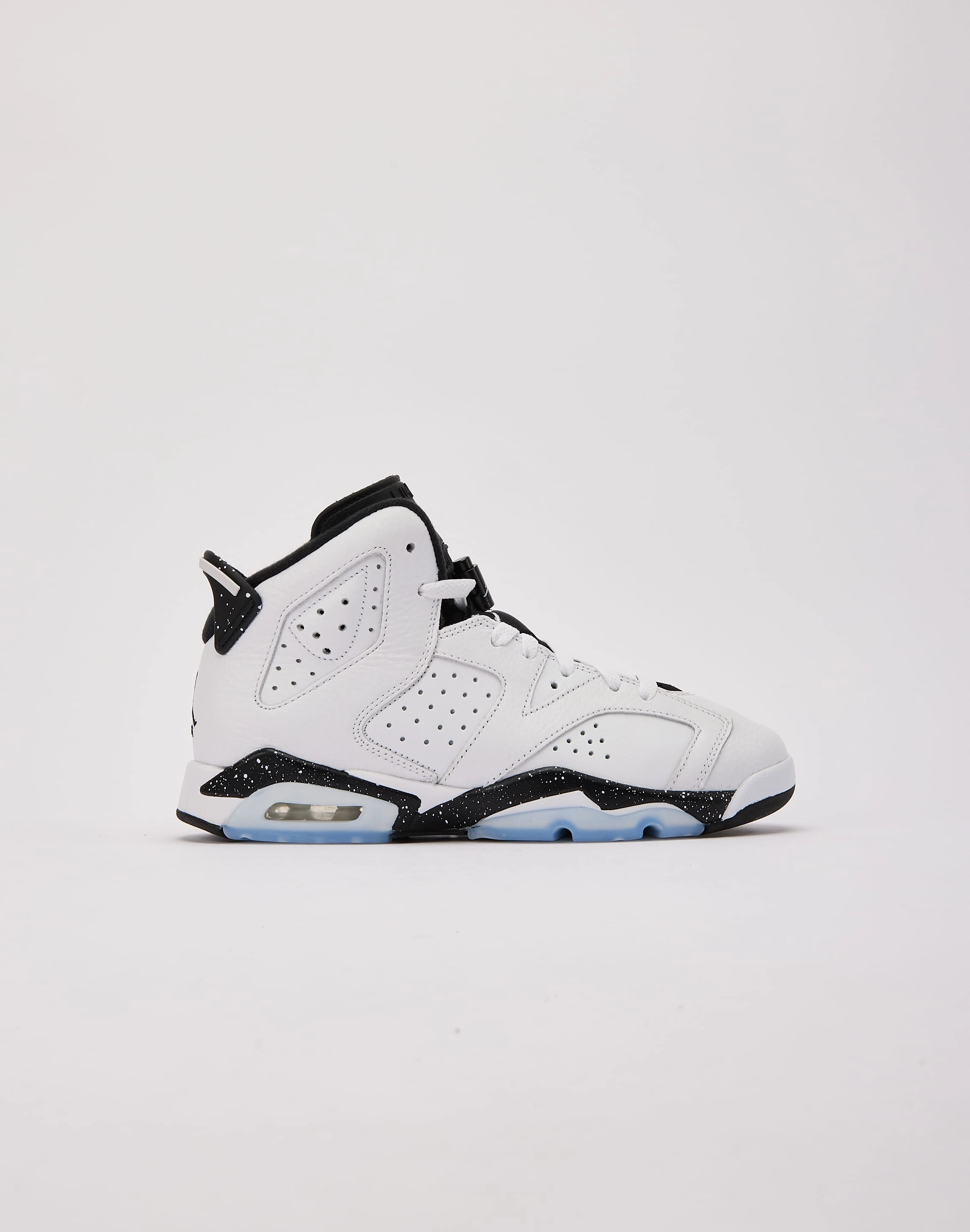 Jordan Air Jordan 6 Retro 'Reverse Oreo' Grade-School Military - inspired fashion Trendy gear