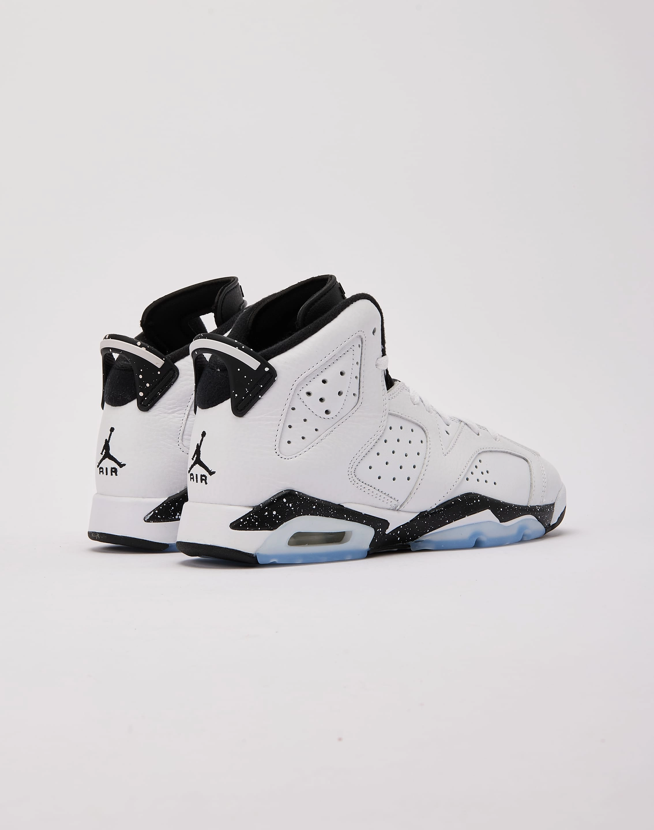 Designer fashion items Jordan Air Jordan 6 Retro 'Reverse Oreo' Grade-School