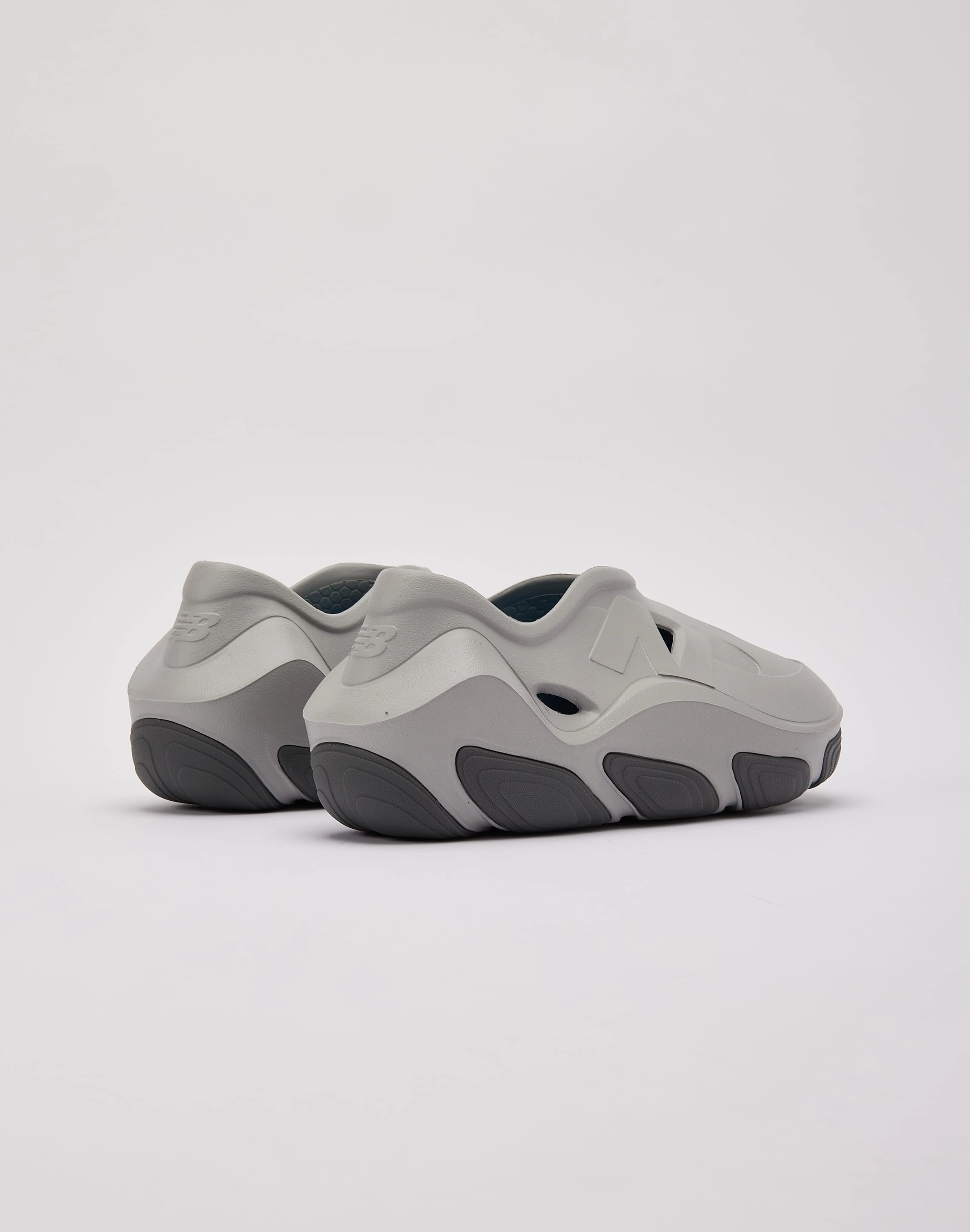 Designer fashion items New Balance Fresh Foam X RCVRY Grade-School