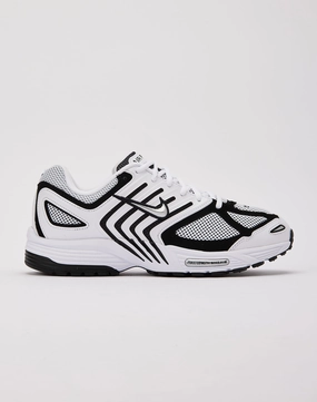 Designer fashion items Nike Air Pegasus 2005 Sustainable fashion