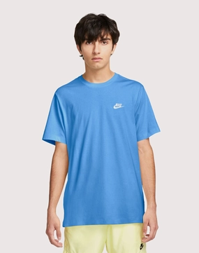 Designer fashion items Nike Sportswear Club Blue Tee Suede - finished fashion