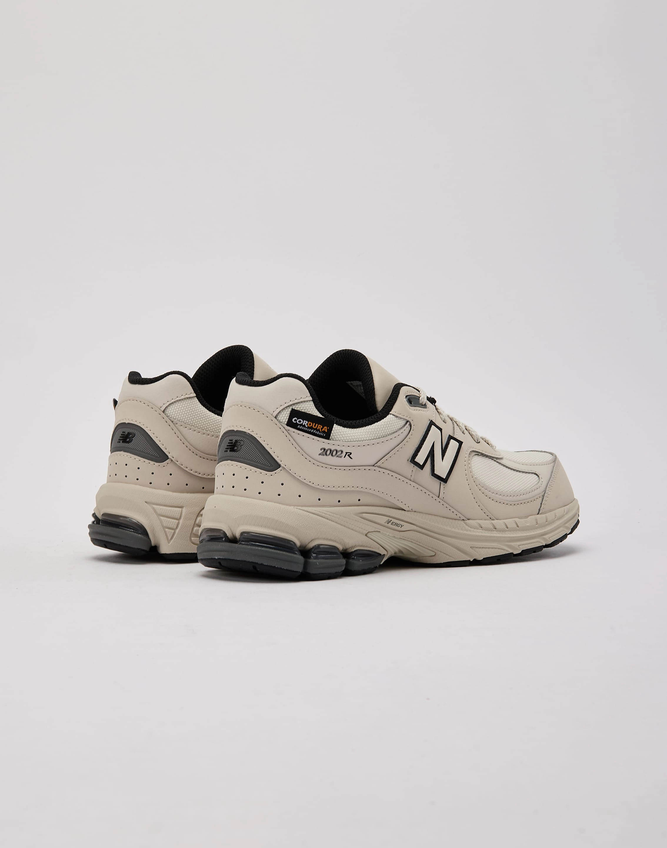 Embroidered fashion New Balance 2002R Grade-School