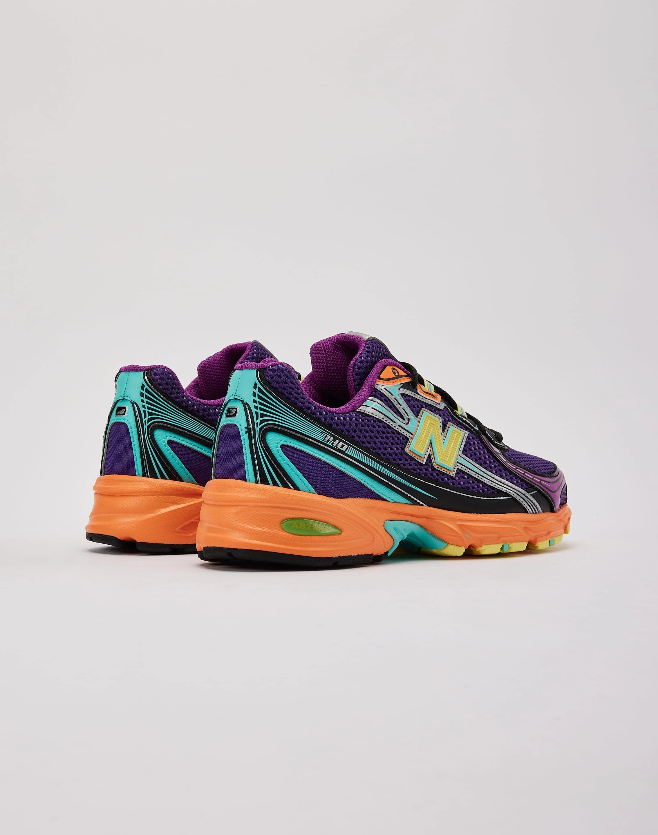 Embroidered fashion New Balance 740 Grade-School