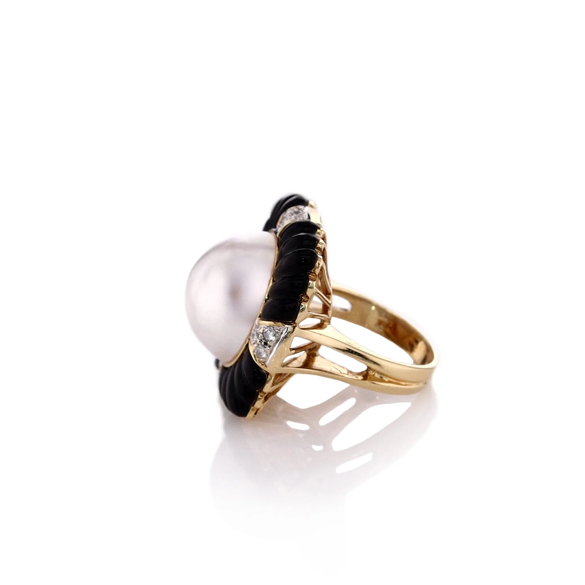 Estate 18k Yellow Gold Mabe Pearl Center With Carved Onyx and Diamond Statement Ring