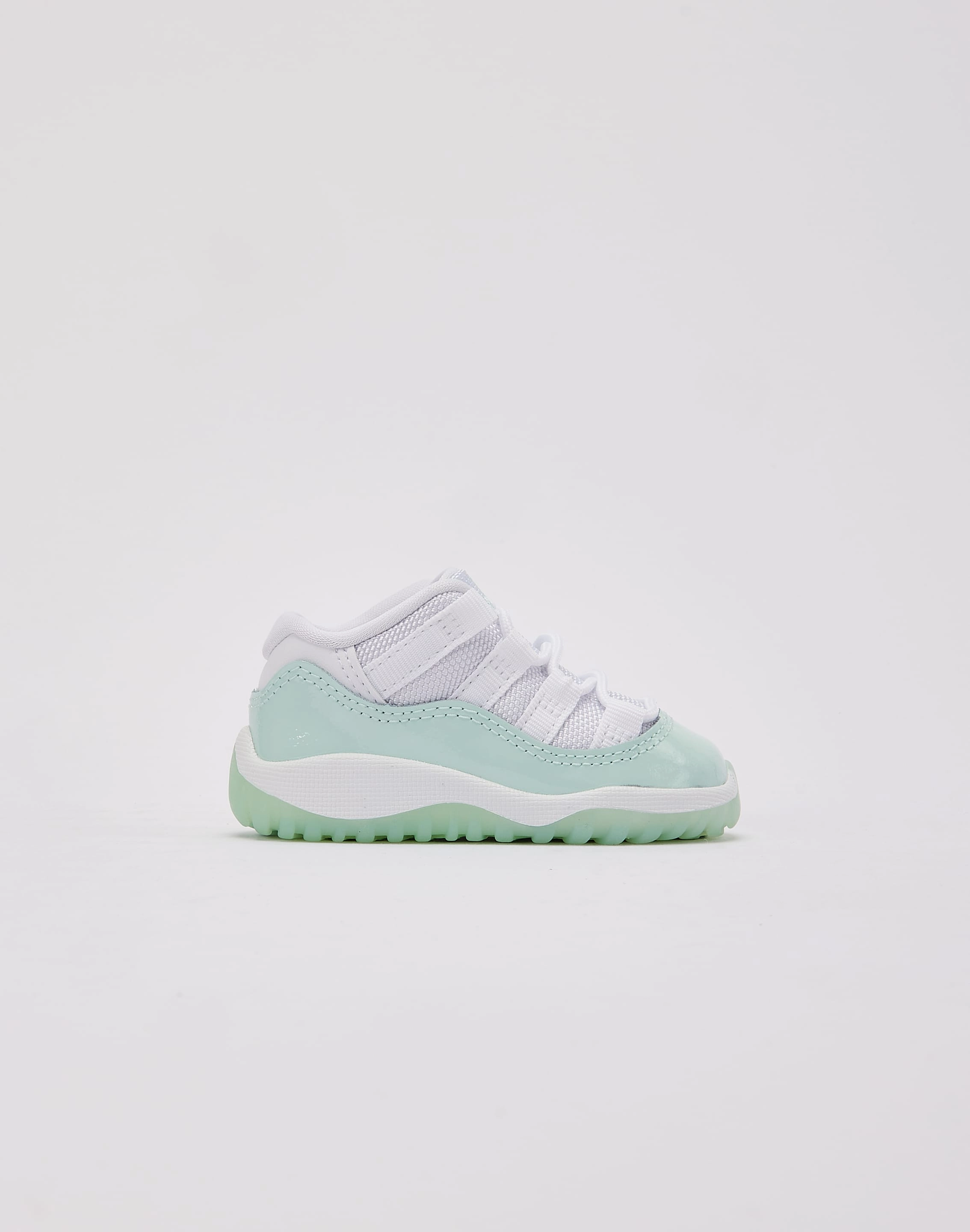 Ethical fashion choices Jordan Air Jordan 11 Retro Low 'Igloo' Toddler Hip - hop fashion