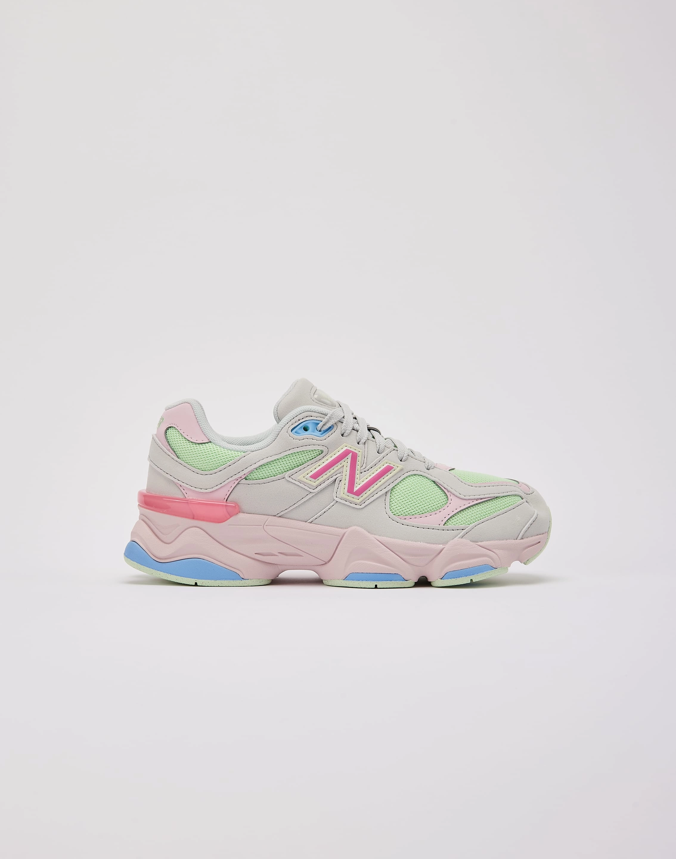Evening wear New Balance 9060 Grade-School Fashion inspiration