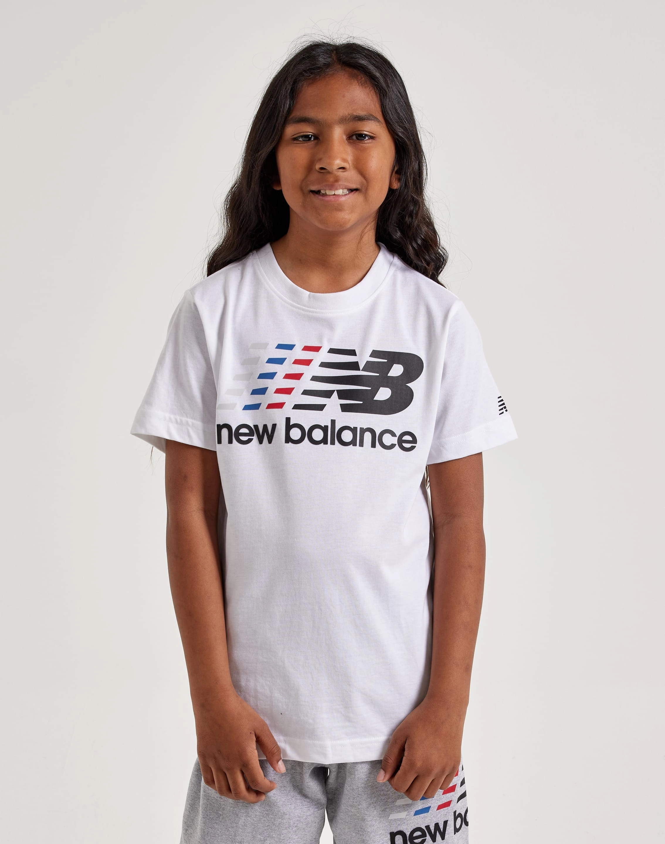 Evening wear New Balance Linear Logo Tee Grade-School Wardrobe staples
