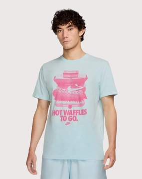 Fashion accessories Nike Sportswear Tee Smart casual wear