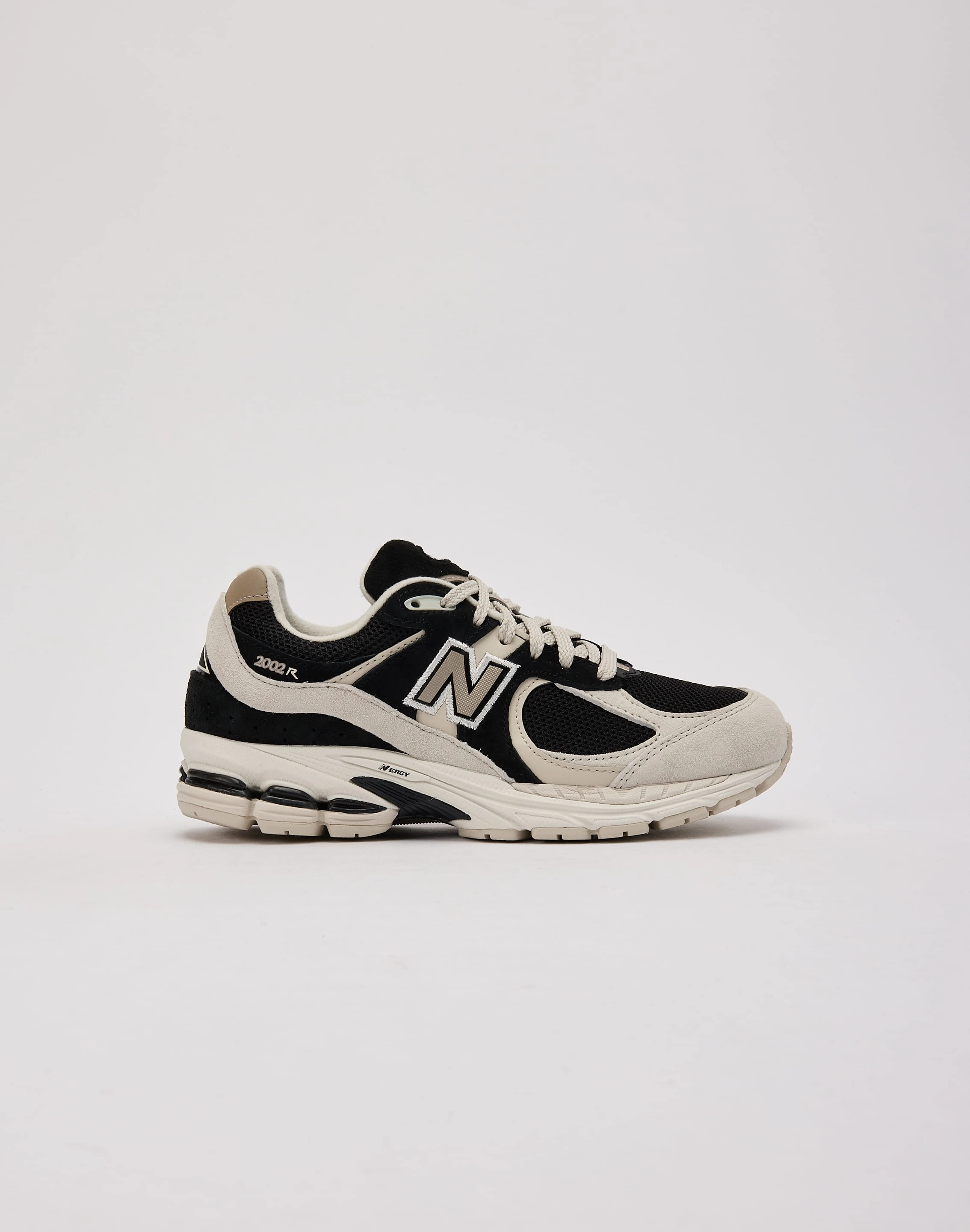 Fashion advice New Balance 2002R Grade-School Fashion must - haves