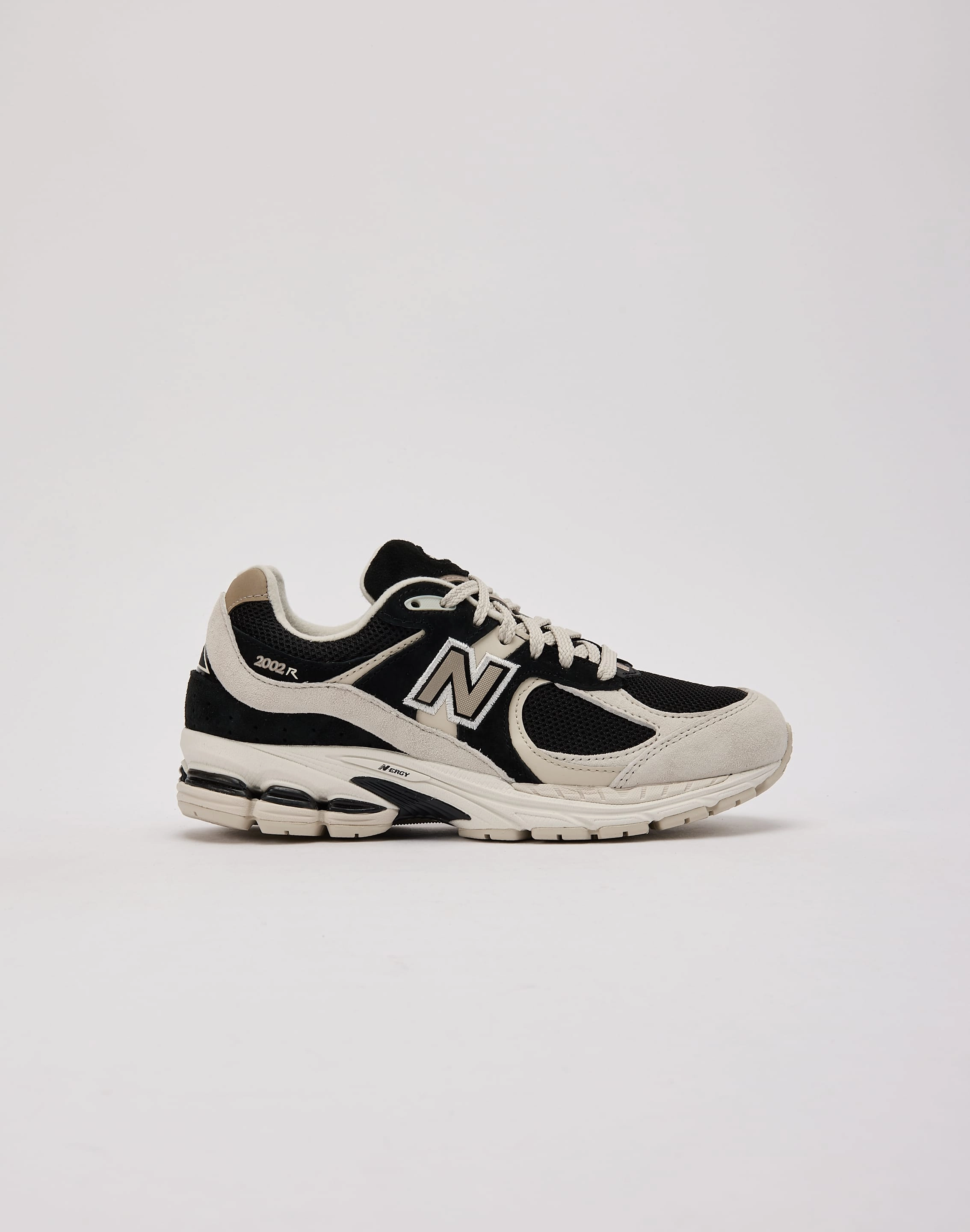 Fashion advice New Balance 2002R Grade-School Fashion must - haves