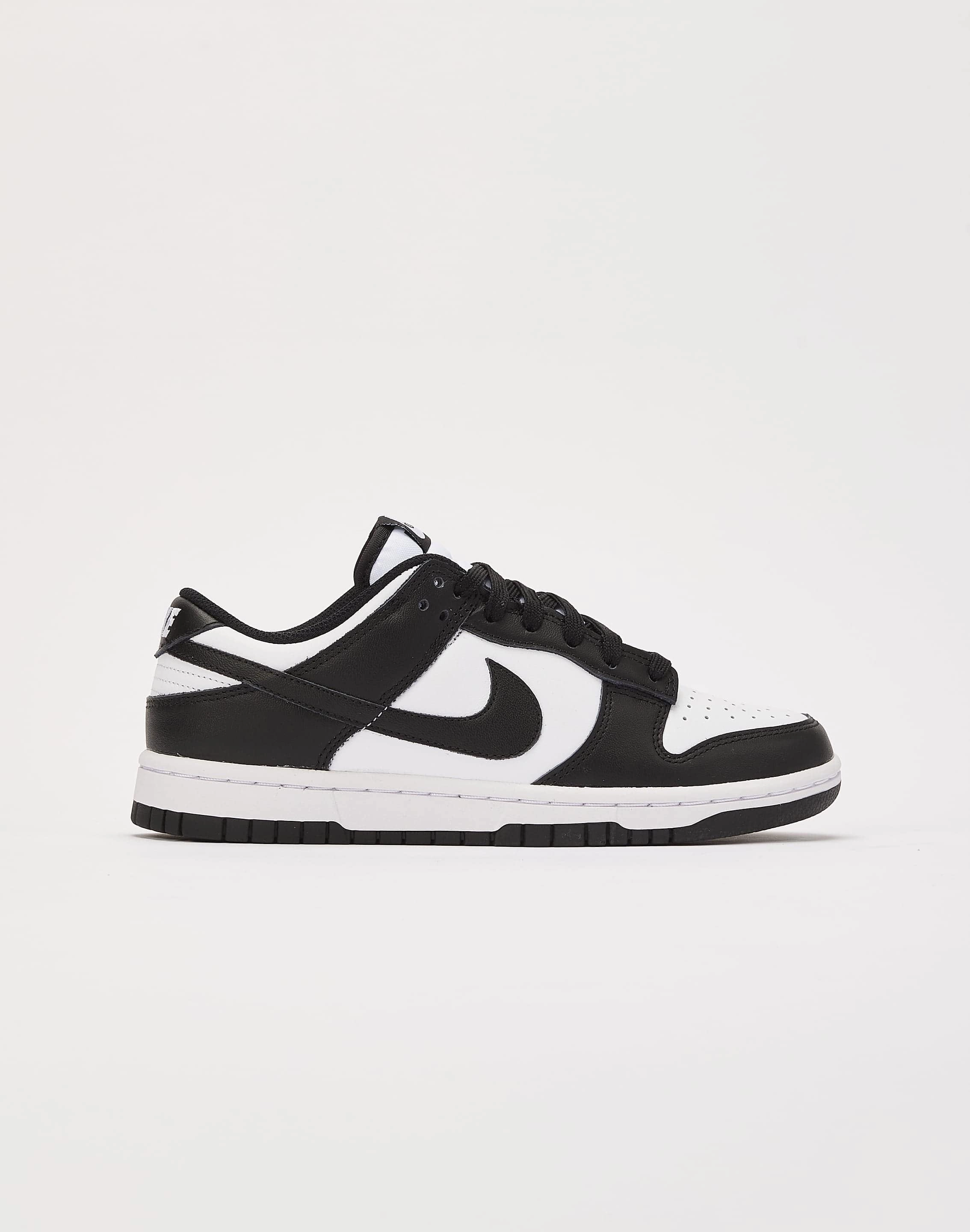 Fashion bloggers' picks Nike Dunk Low Clothing assortments