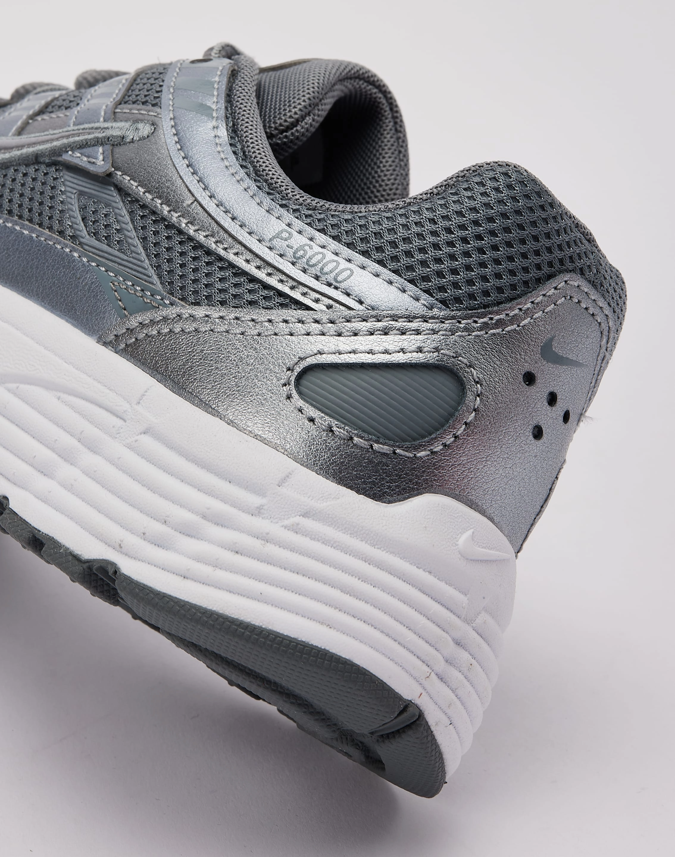 Fashion brands Nike P-6000 Grade-School