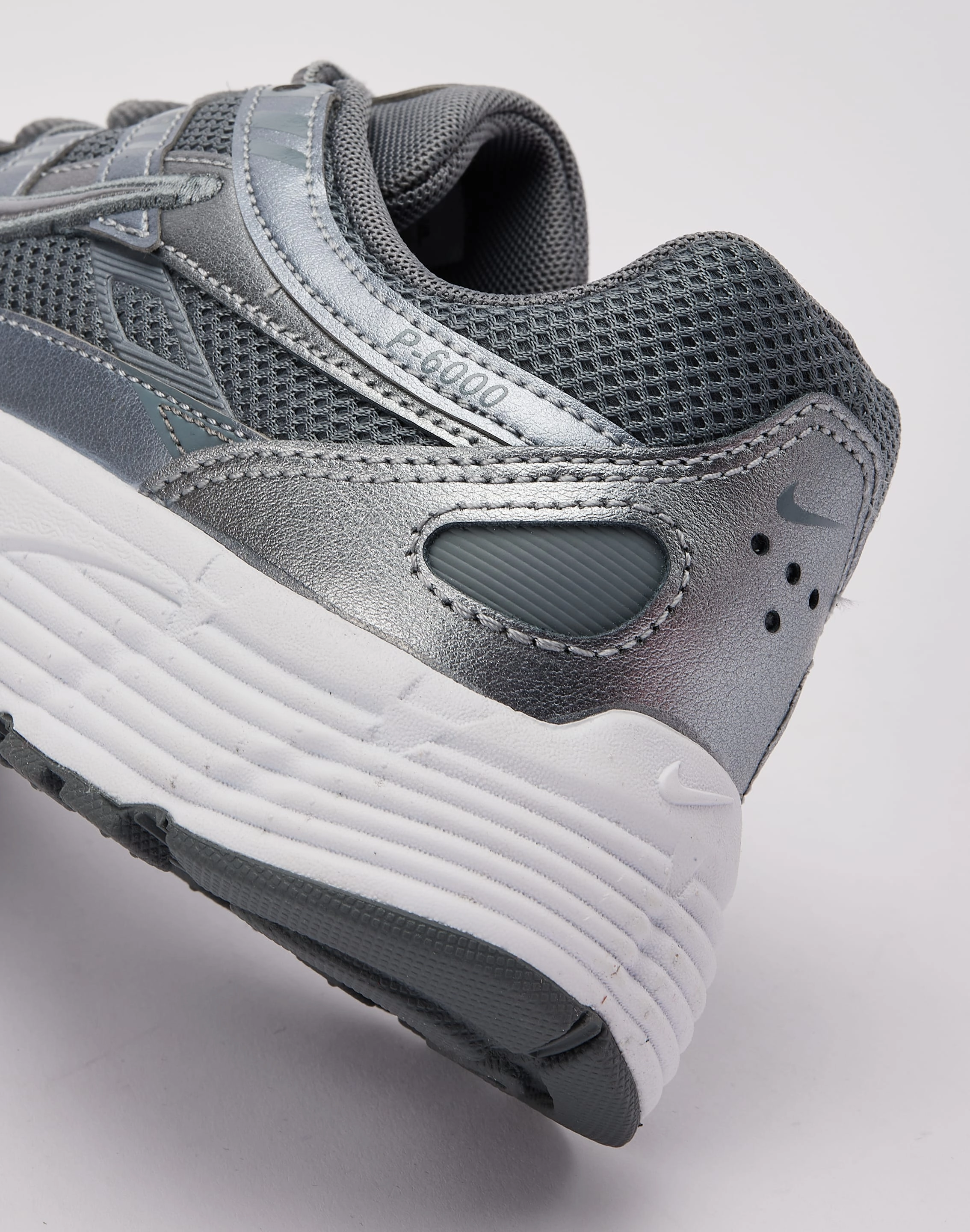 Fashion brands Nike P-6000 Grade-School