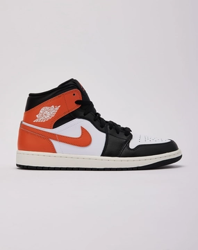 Fashion essentials Jordan Air Jordan 1 Mid Clothing assortments
