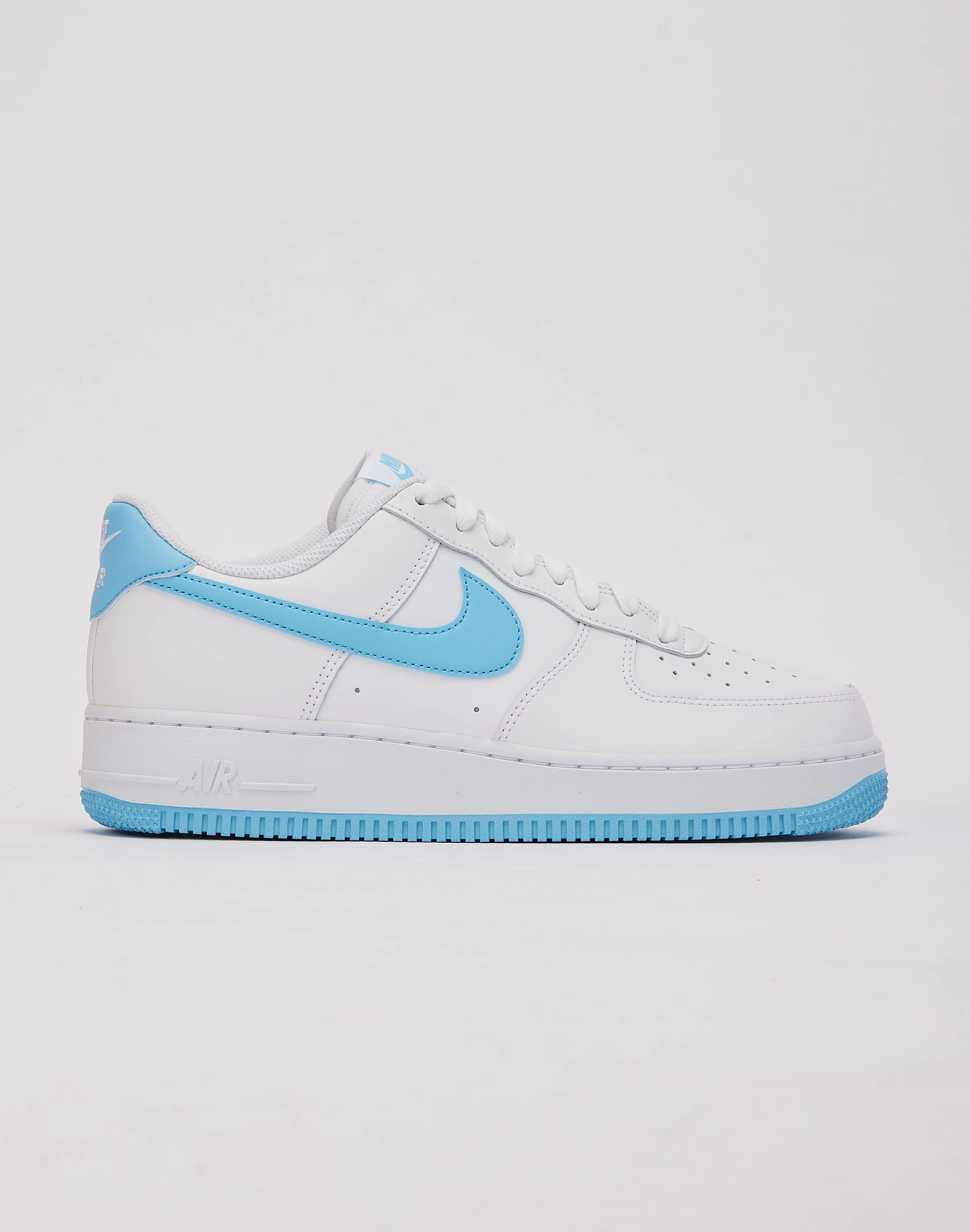 Fashion essentials Nike Air Force 1 Low '07 Apparel finds