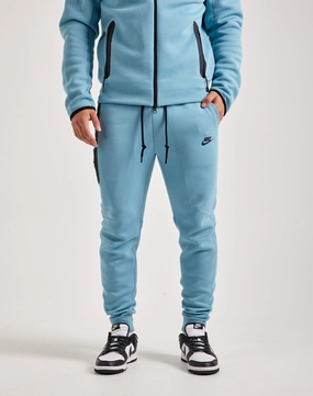 Fashion essentials Nike Tech Fleece Slim-Fit Joggers Wool - sourced fashion