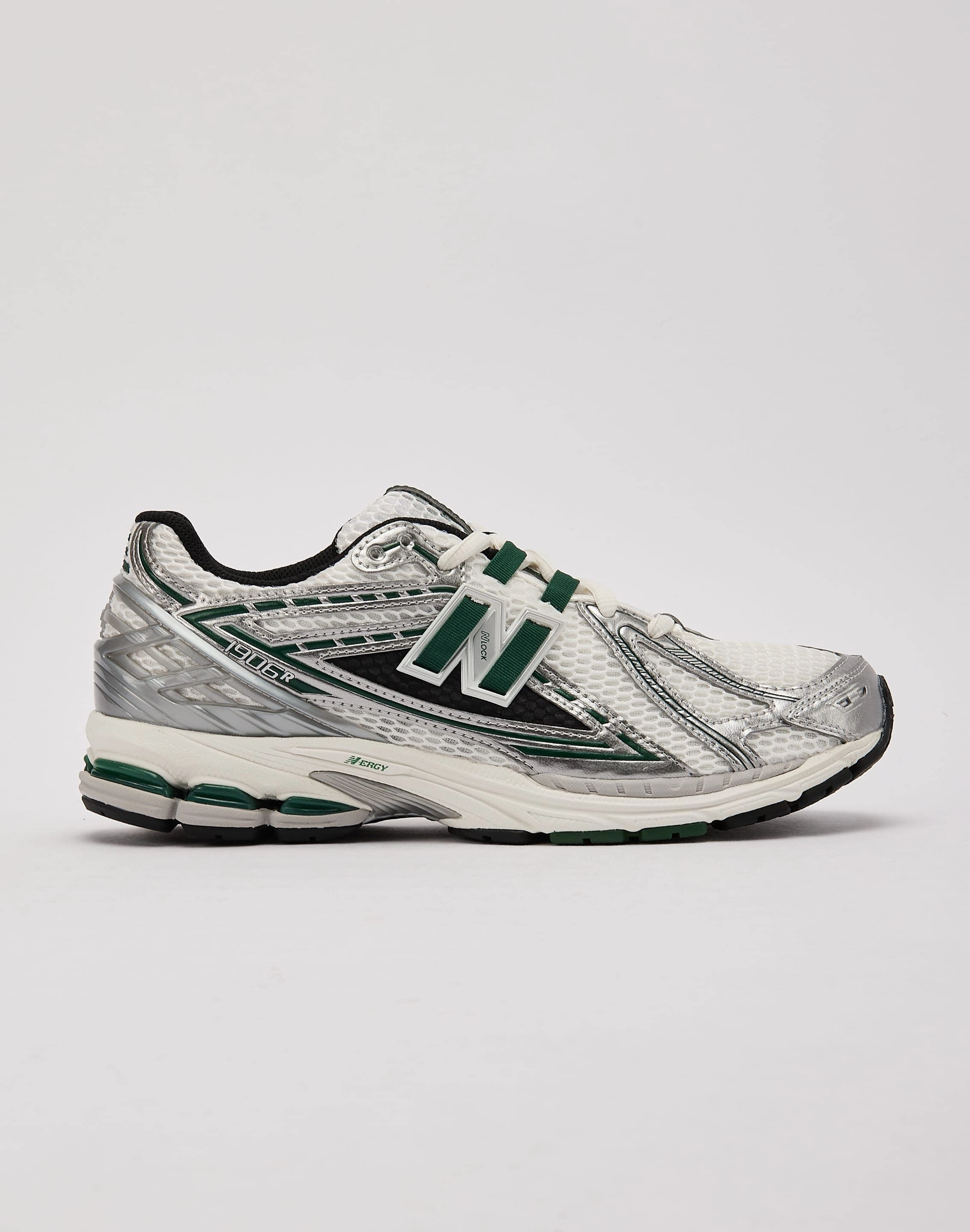 Wardrobe staples New Balance 1906R Lace - detailed fashion